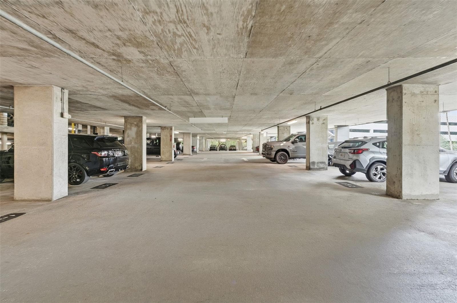 Condominium at 322 E CENTRAL BLVD #912, ORLANDO, photo 38 of 41