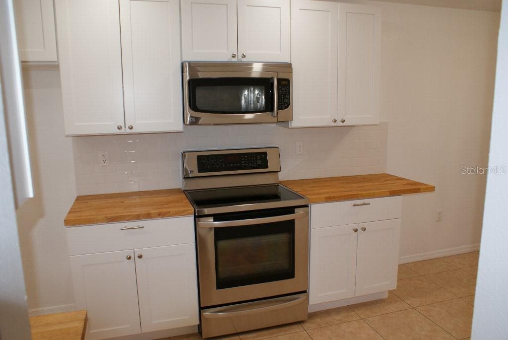 Single Family Residence at 7445 CRESTWOOD DR, WEEKI WACHEE, photo 19 of 44