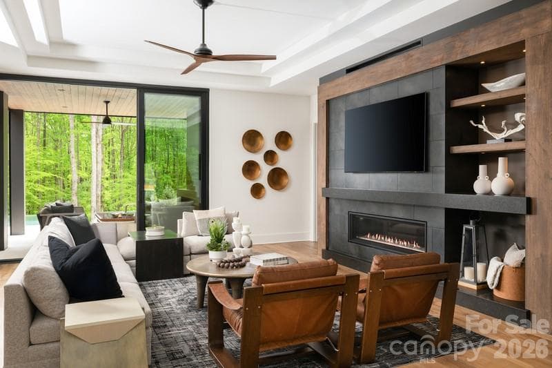 Single Family Residence at Belmont, photo 11 of 36