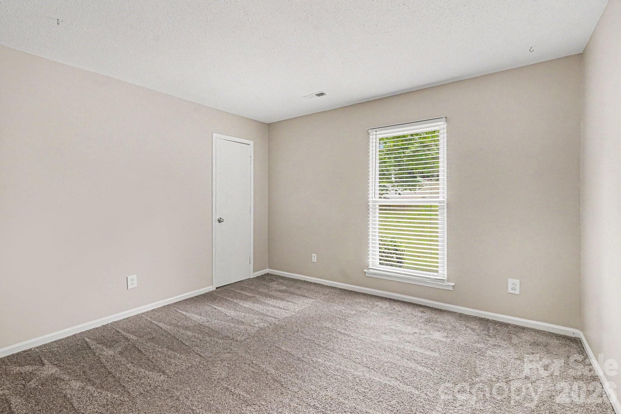 Single Family Residence at 11613 Rimrock Canyon Drive, Charlotte, photo 9 of 20