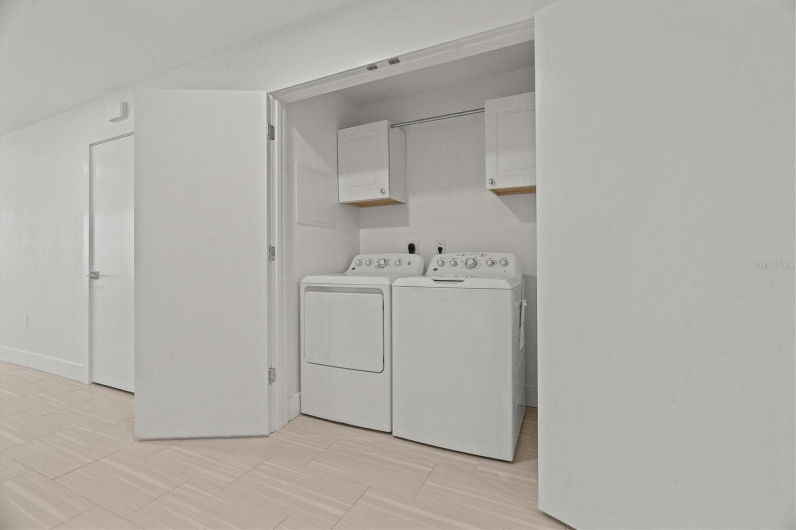 Condominium at 415 ISLAND WAY #311, CLEARWATER BEACH, photo 30 of 54