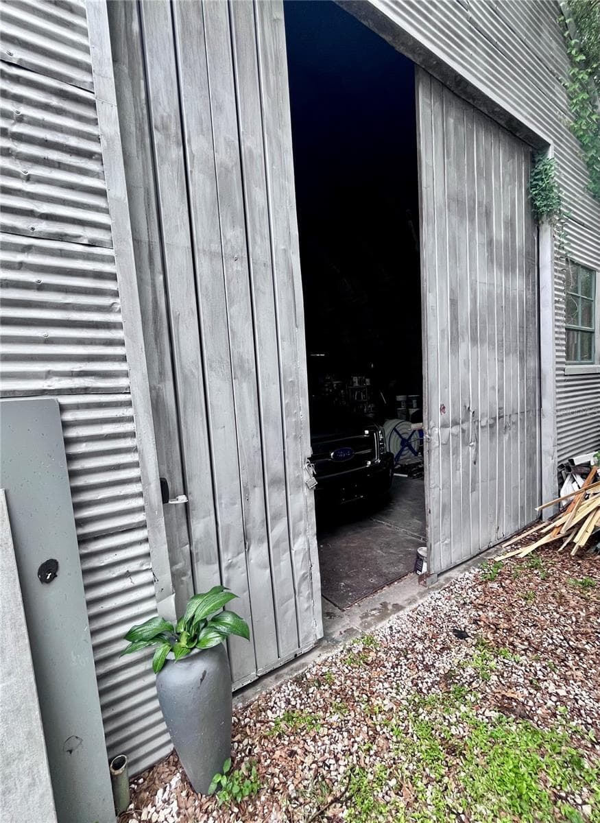 Warehouse at 3205 N FLORIDA AVE, TAMPA, photo 7 of 10