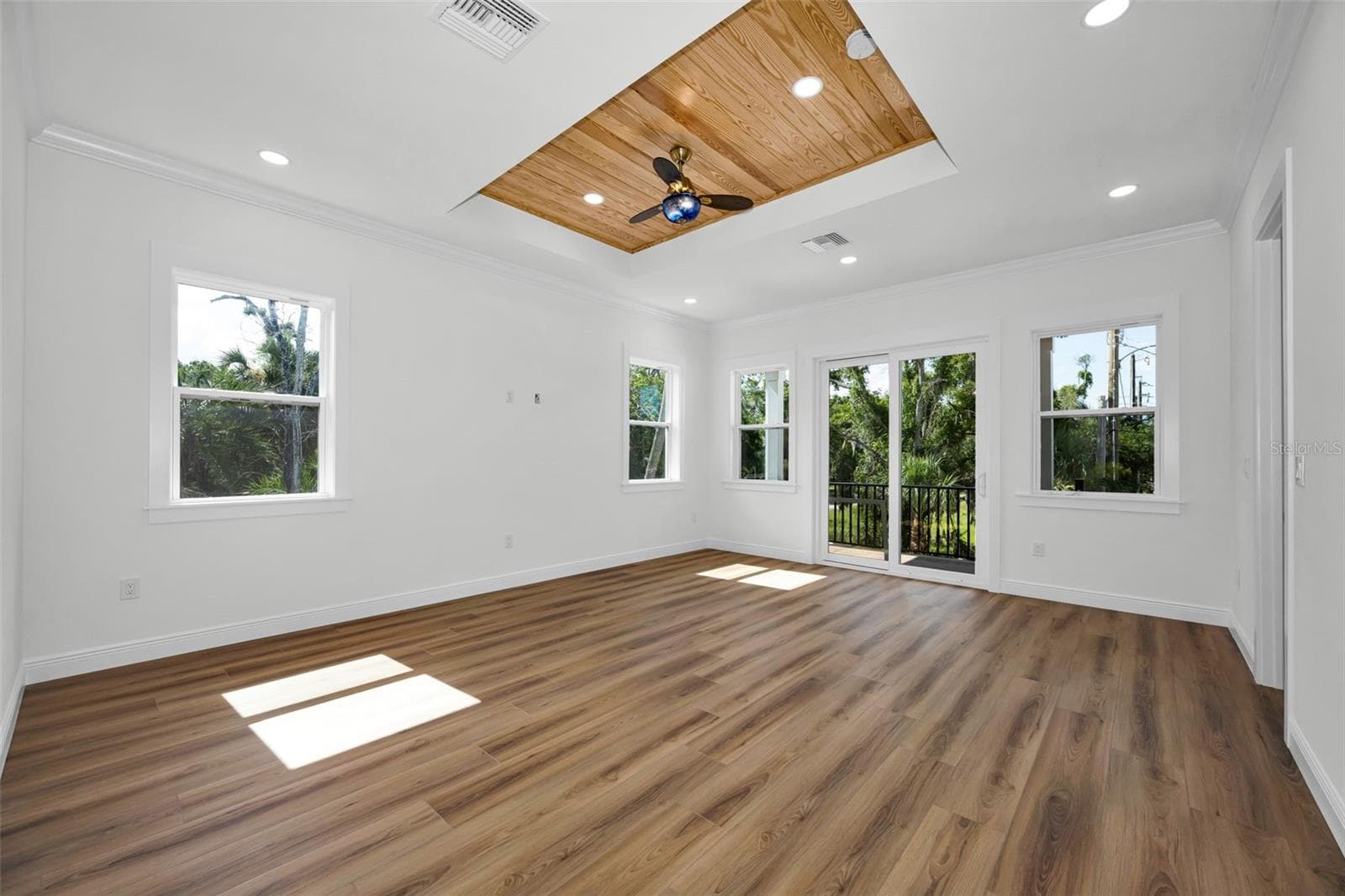 Single Family Residence at 158 E SPRUCE ST, TARPON SPRINGS, photo 17 of 86