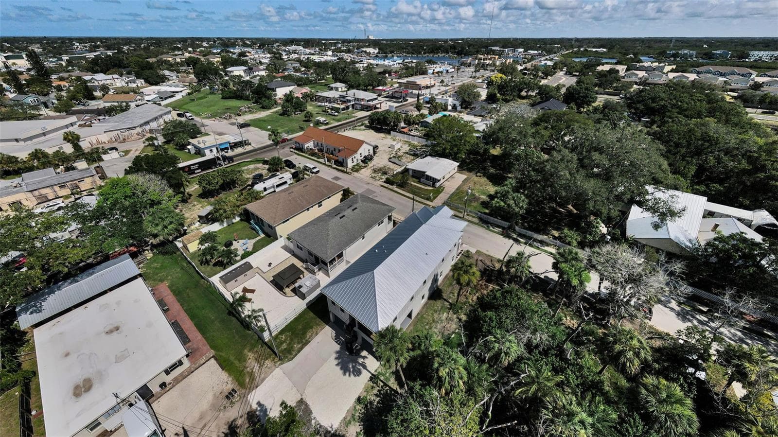 Single Family Residence at 158 E SPRUCE ST, TARPON SPRINGS, photo 67 of 86