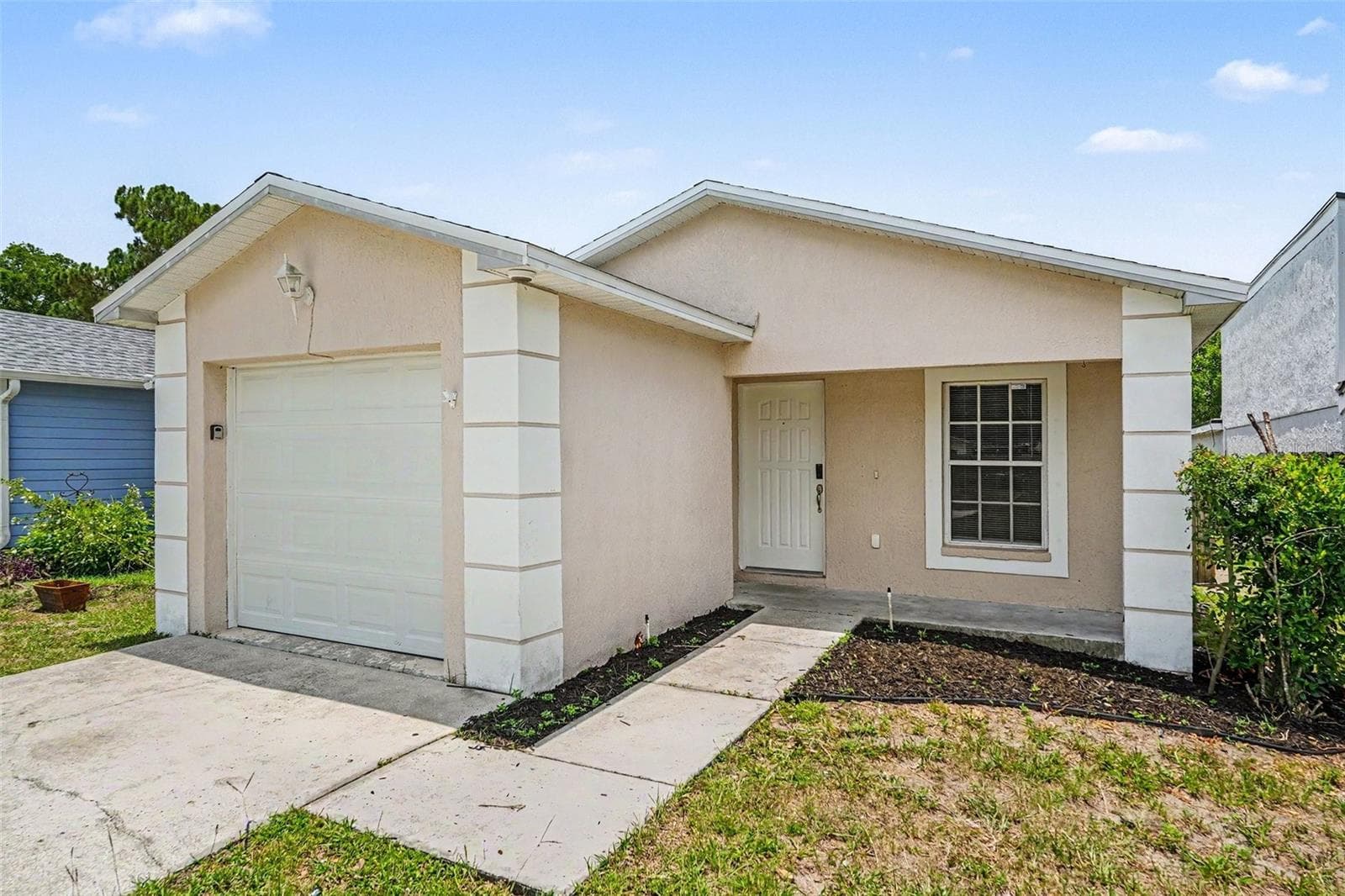 Single Family Residence at 23110 DOVER DR, LAND O LAKES, photo 2 of 22