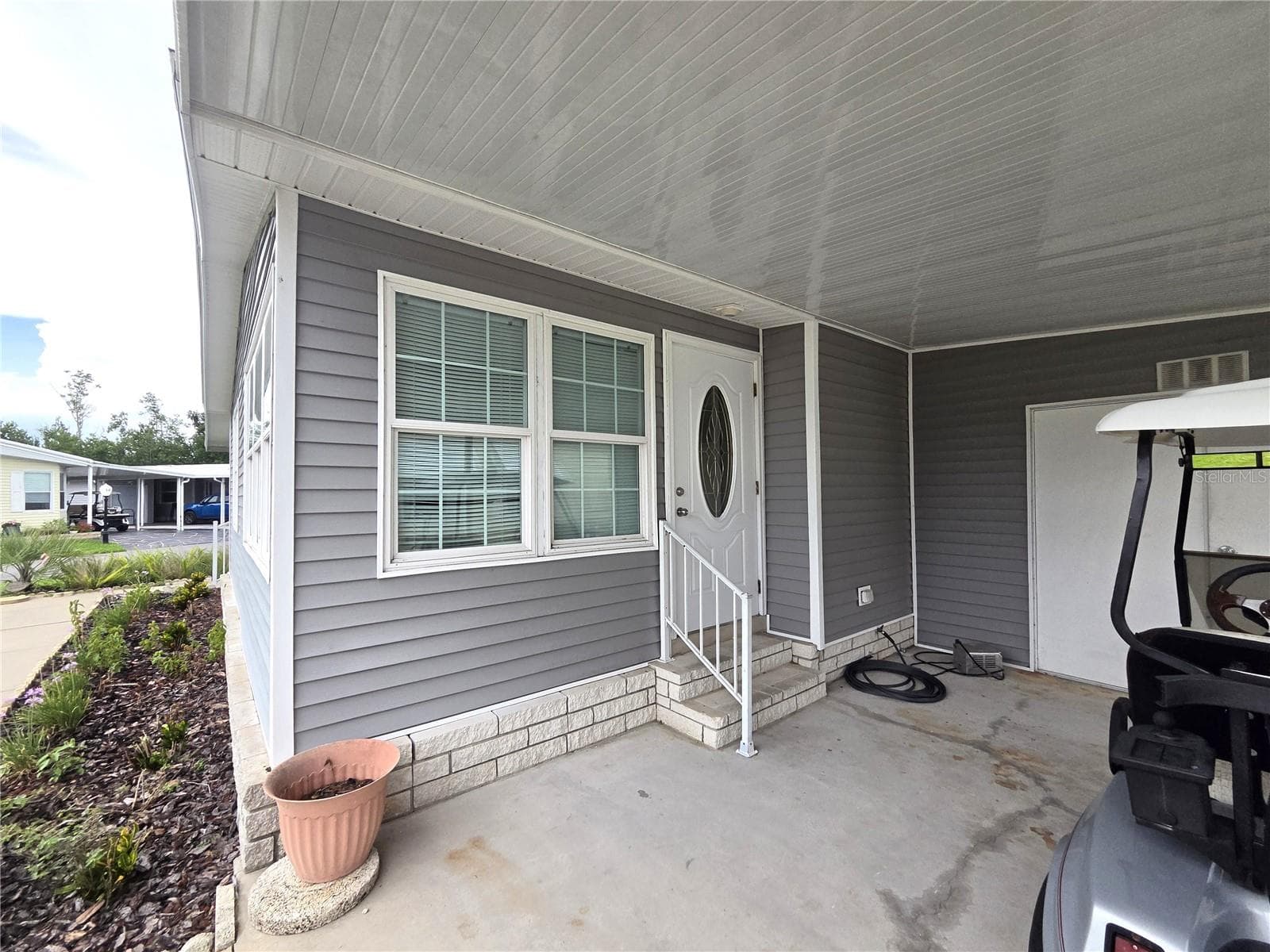 Manufactured Home at 332 VICTORIA DR, HAINES CITY, photo 3 of 92