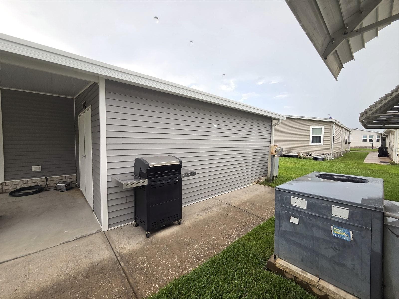 Manufactured Home at 332 VICTORIA DR, HAINES CITY, photo 6 of 92