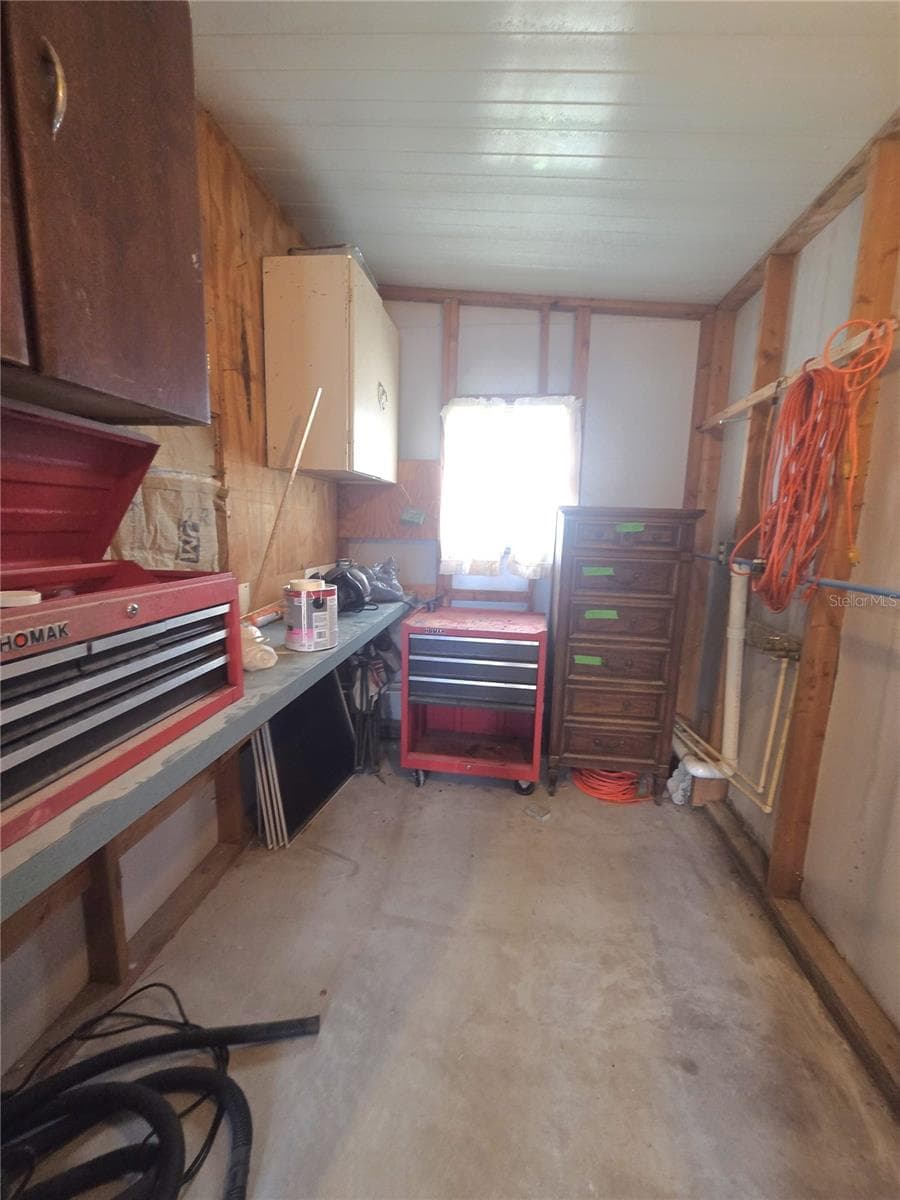 Manufactured Home at 332 VICTORIA DR, HAINES CITY, photo 10 of 92