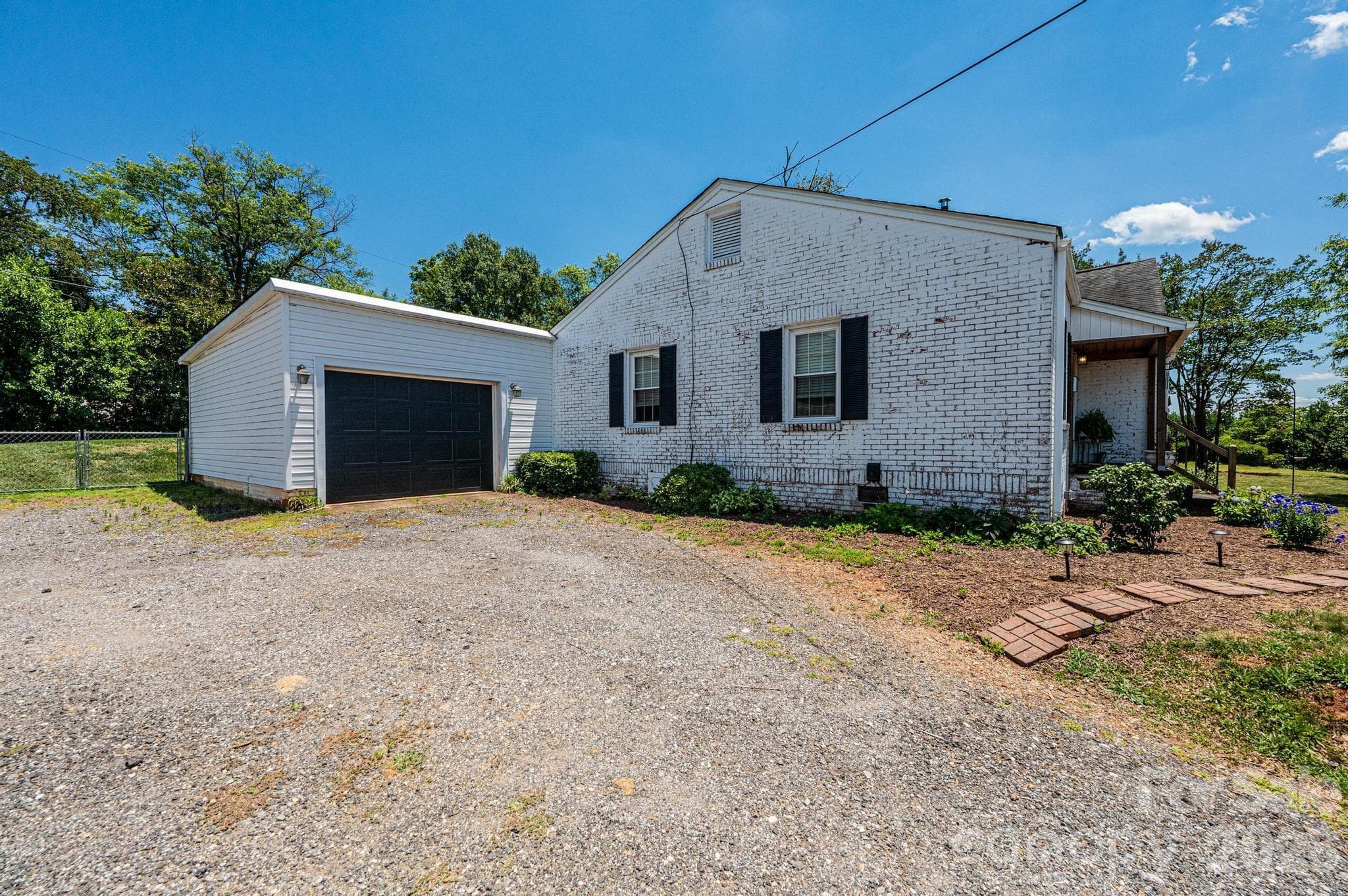 Single Family Residence at Hickory, photo 3 of 48