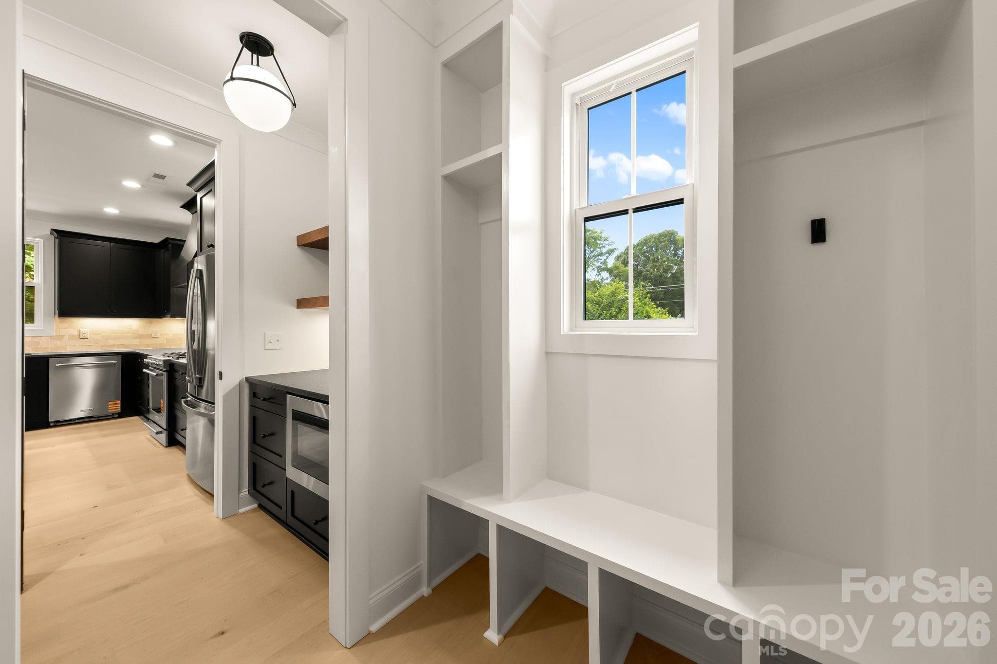 Single Family Residence at 3031 Mathis Drive, Charlotte, photo 13 of 42