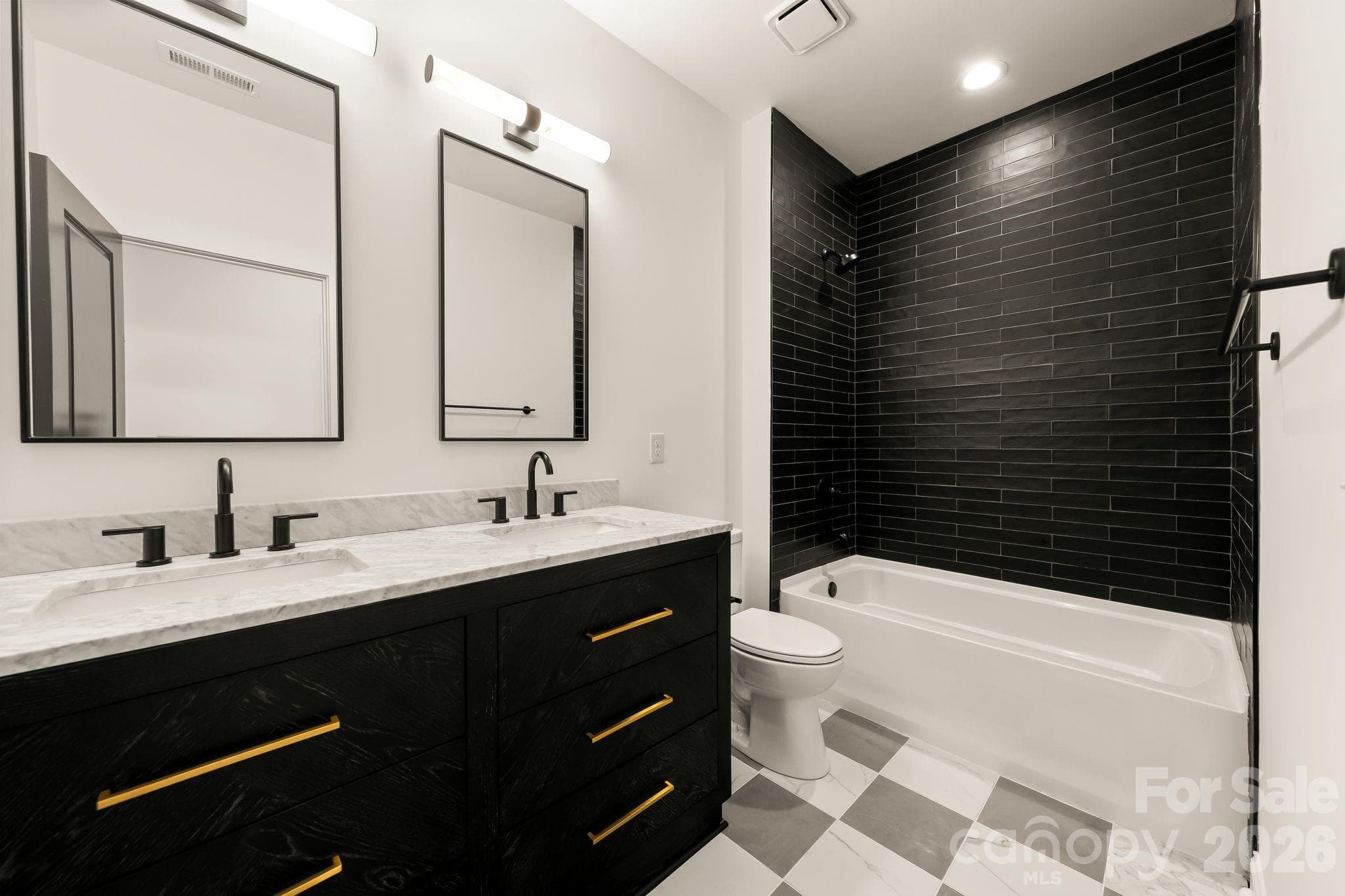 Single Family Residence at 3031 Mathis Drive, Charlotte, photo 26 of 42