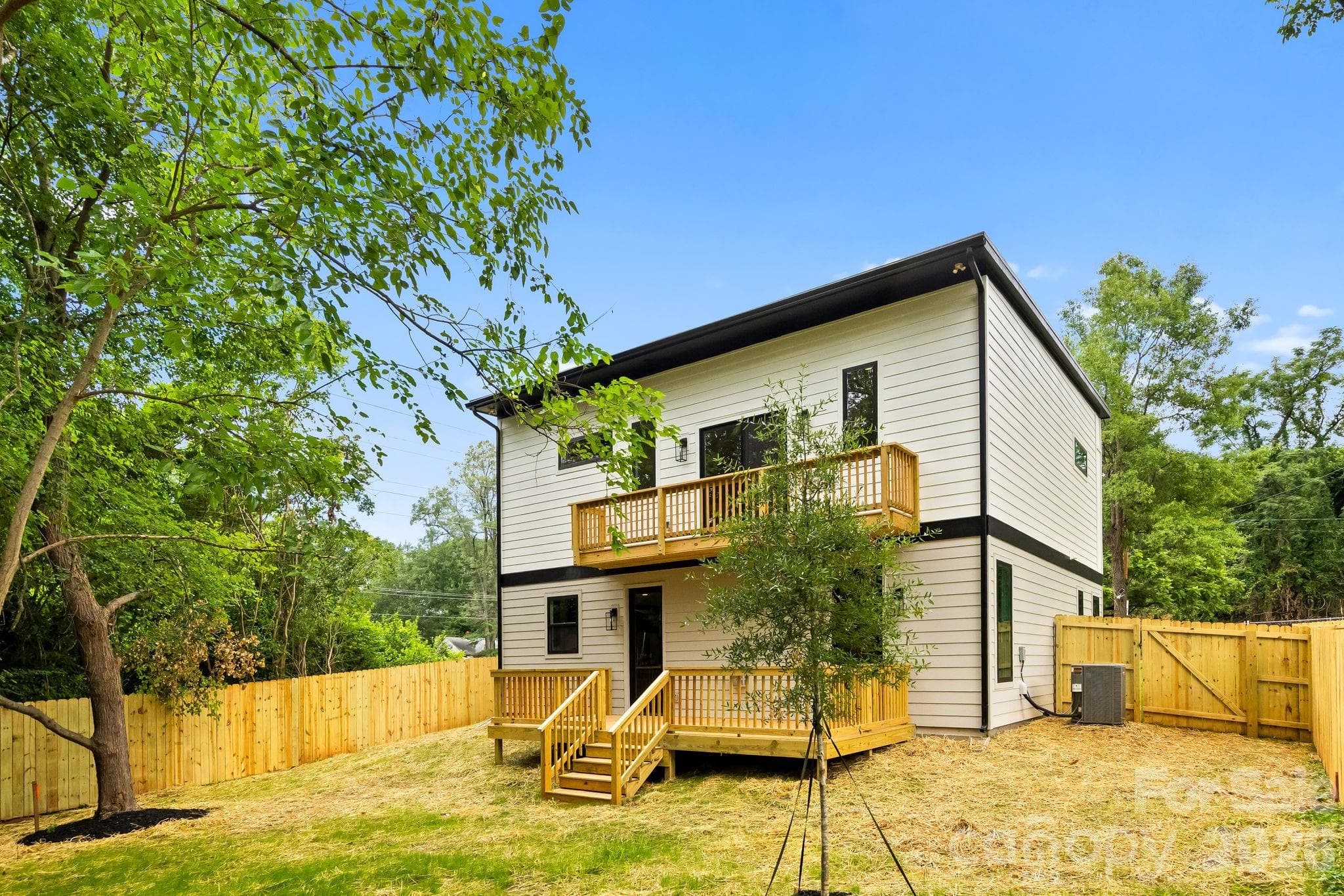 Single Family Residence at 3031 Mathis Drive, Charlotte, photo 27 of 42