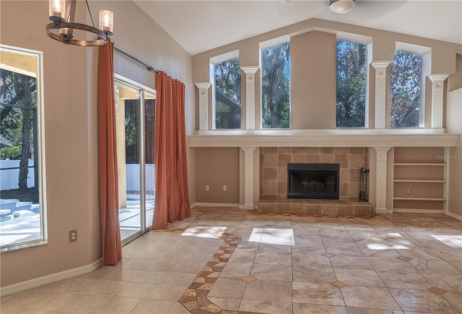 Single Family Residence at 10131 PADDOCK OAKS DR, RIVERVIEW, photo 10 of 13