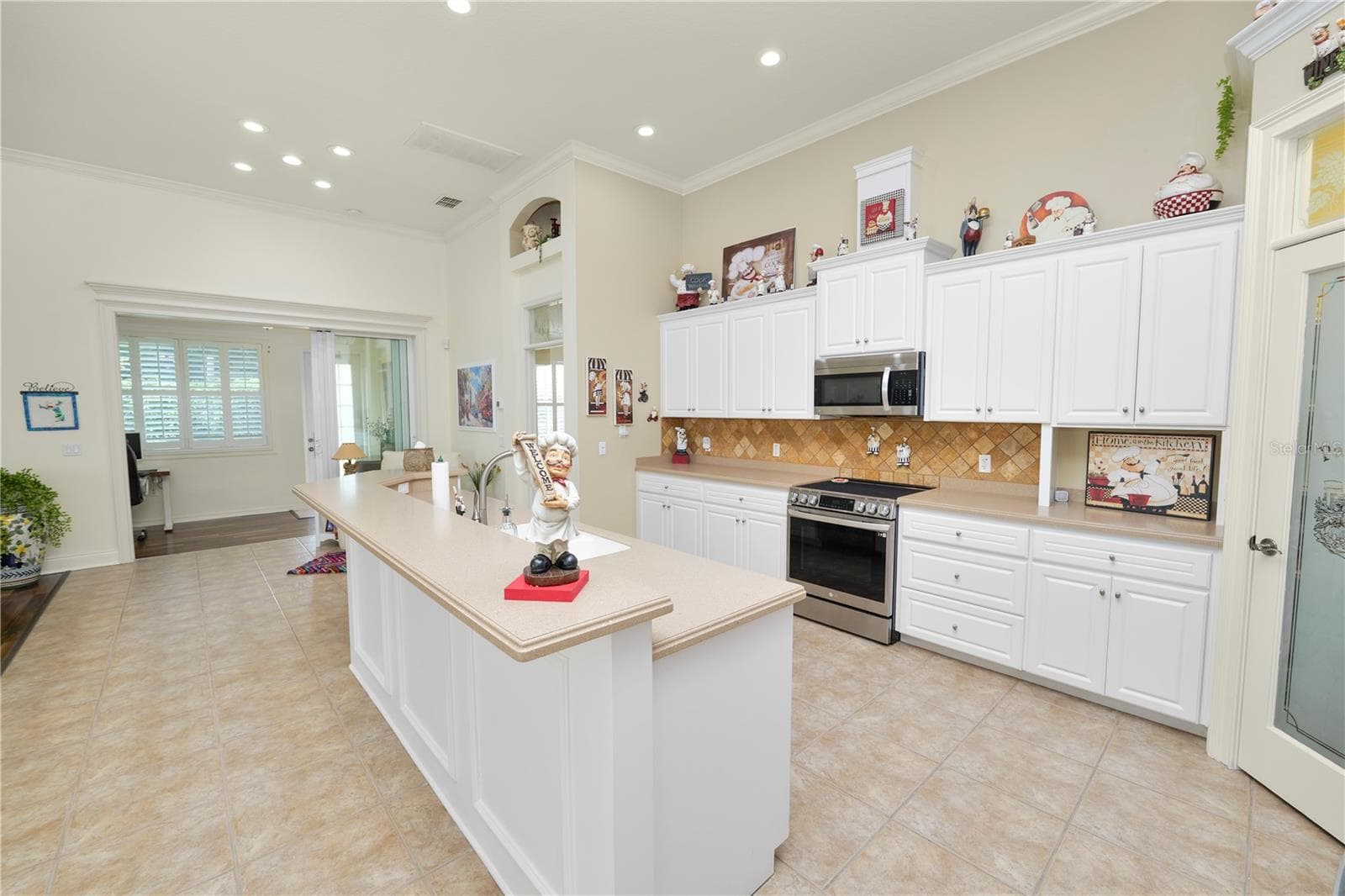 Single Family Residence at 2356 LAKE JAMES WAY, LAKELAND, photo 12 of 39