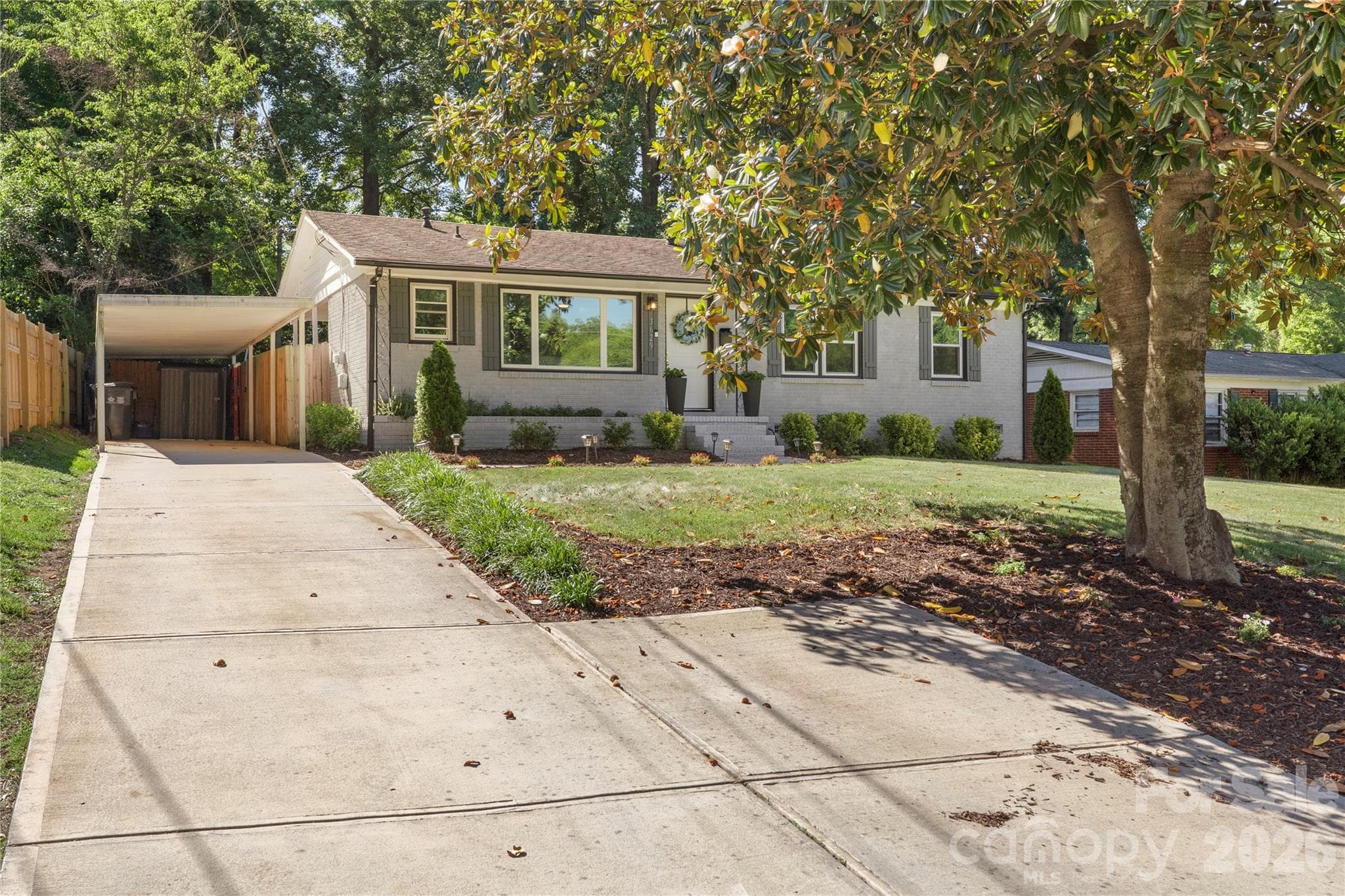 Single Family Residence at Charlotte, photo 4 of 38