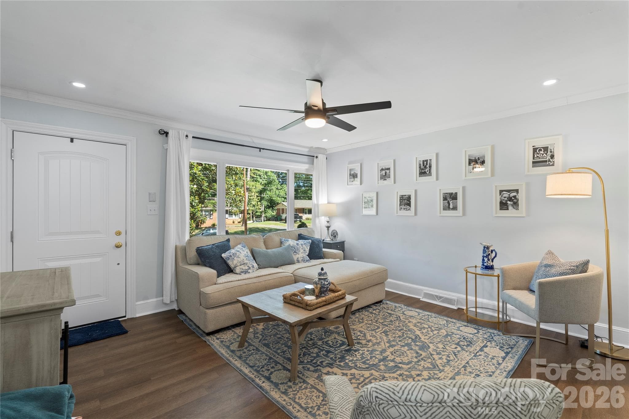Single Family Residence at Charlotte, photo 6 of 38