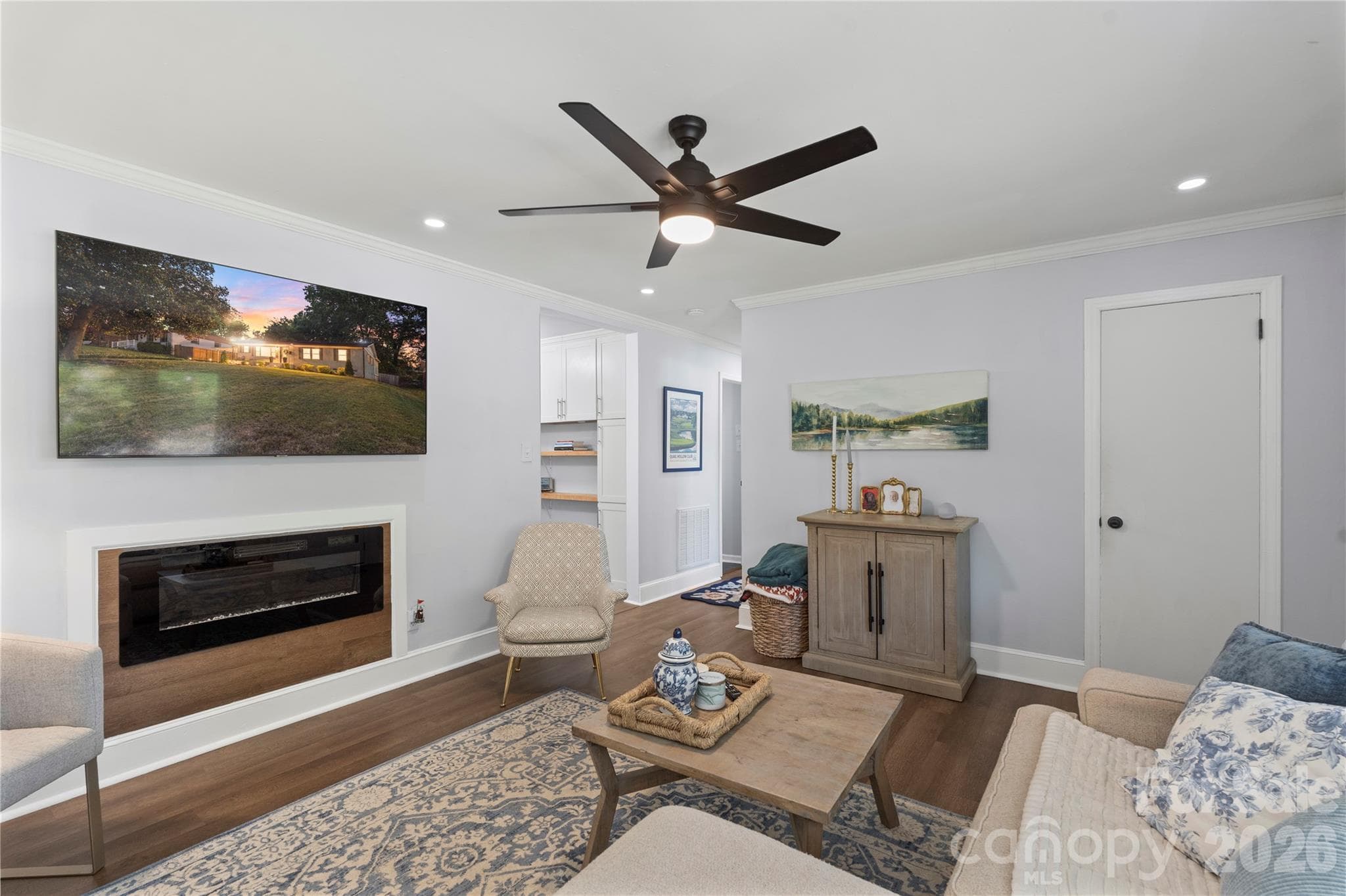 Single Family Residence at Charlotte, photo 7 of 38