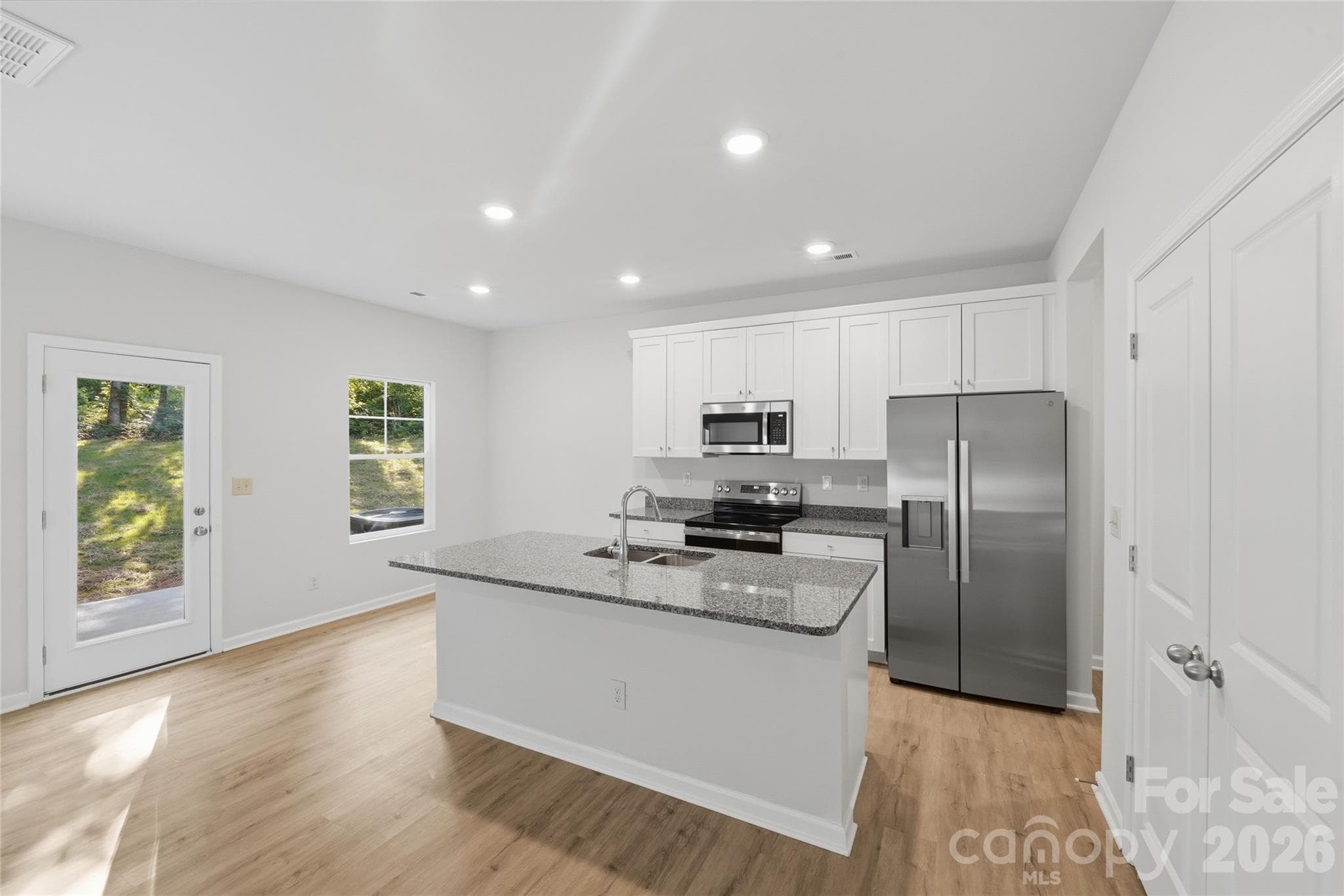 Single Family Residence at Lincolnton, photo 3 of 31
