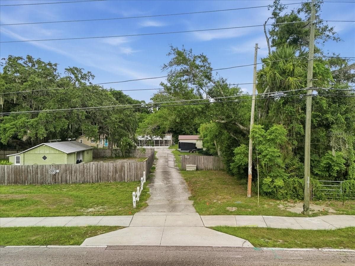 Single Family Residence at 8095 ROSE AVE, ORLANDO, photo 15 of 56