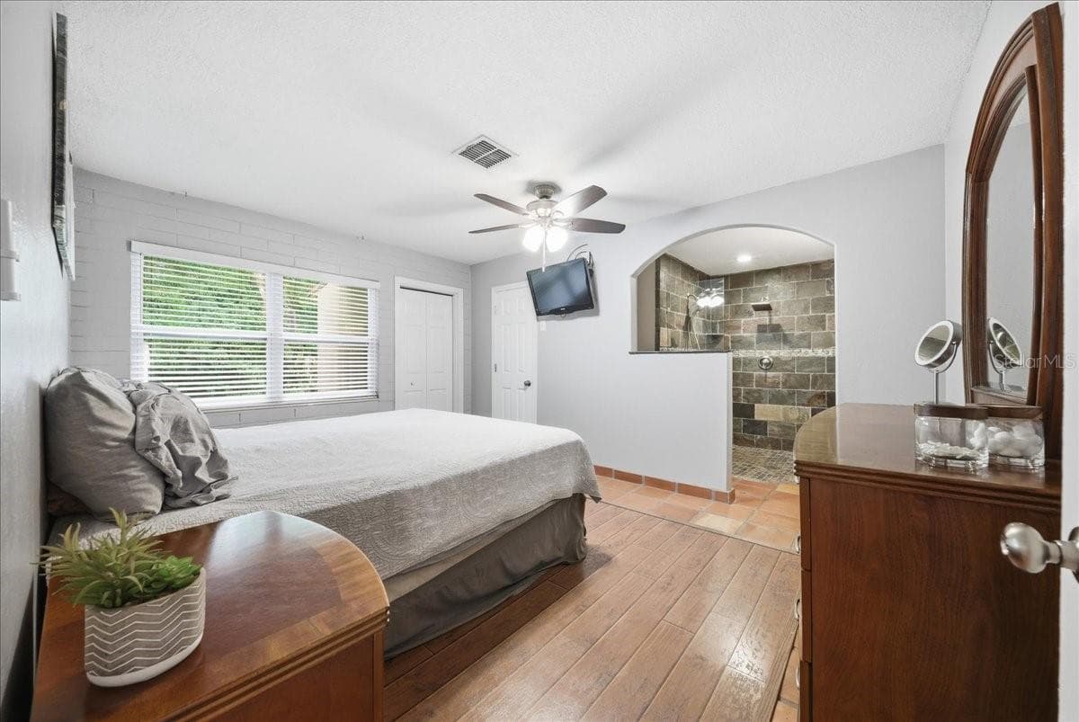 Main House - Master Bedroom - 8095 ROSE AVE, ORLANDO