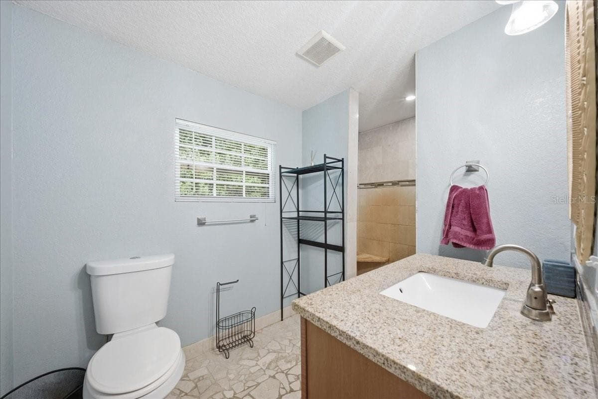 Second Unit - Bathroom - 8095 ROSE AVE, ORLANDO