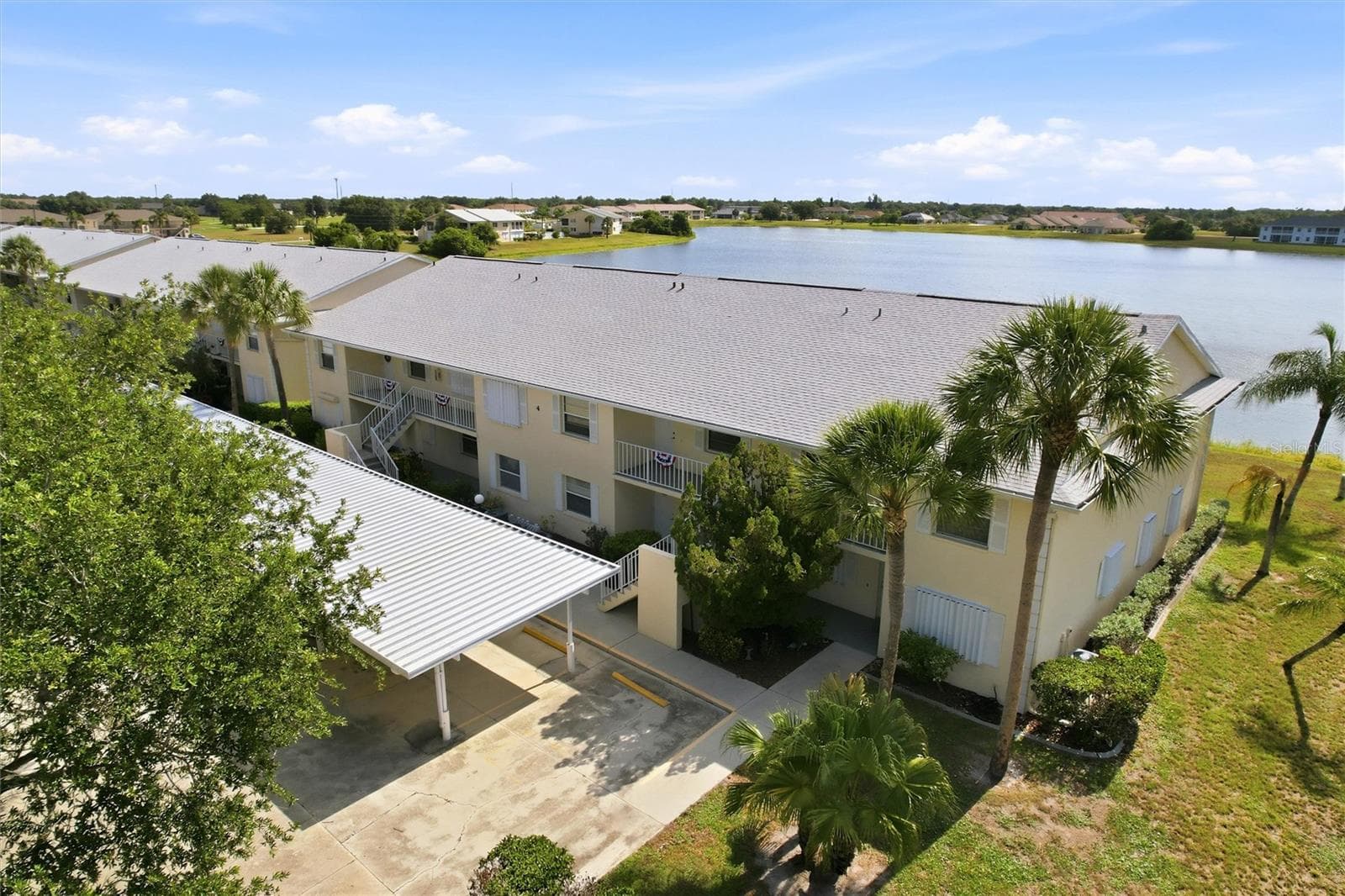 1512 RIO DE JANEIRO AVE #428