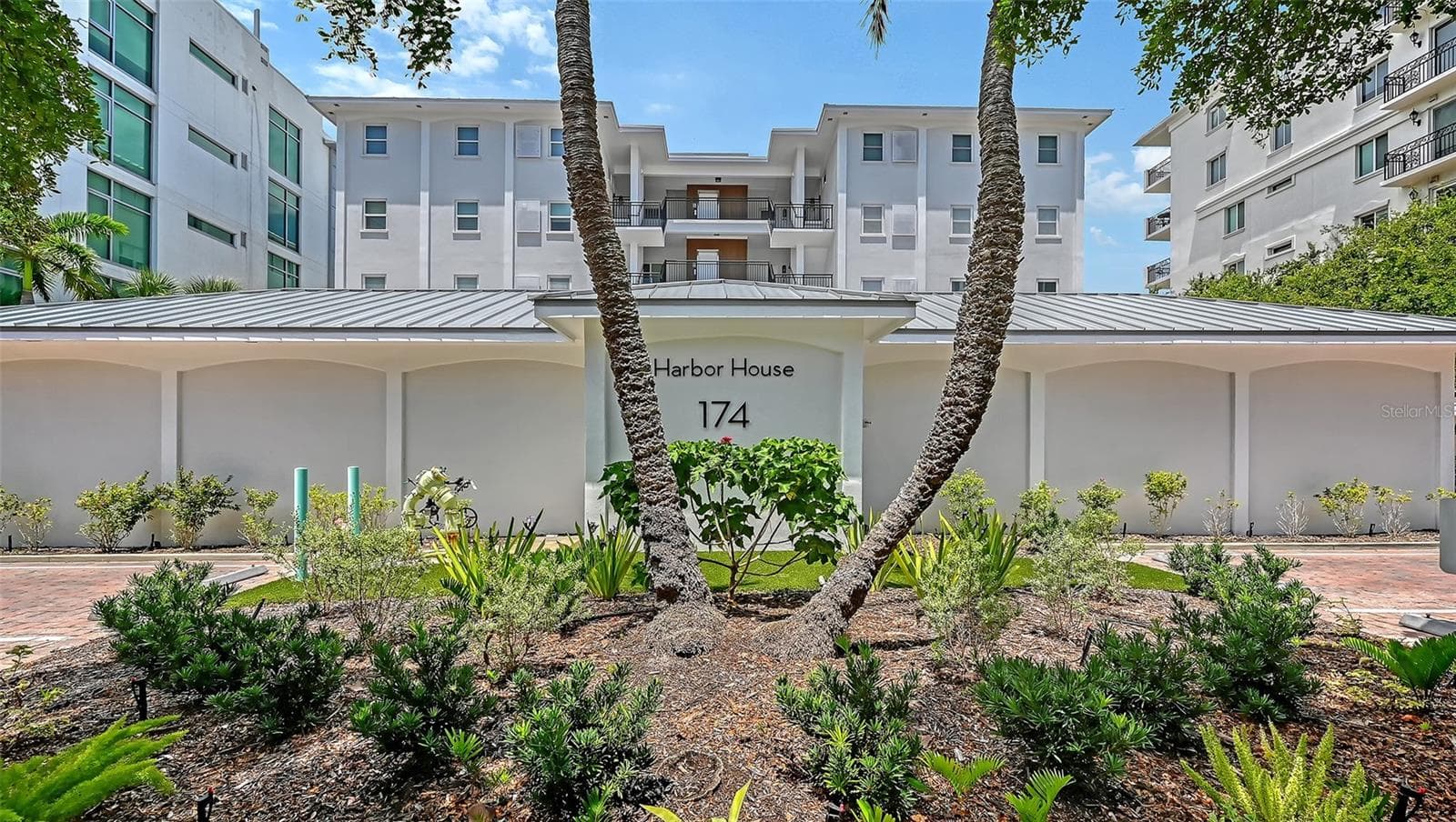 Condominium at 174 GOLDEN GATE POINT #22, SARASOTA, photo 42 of 58