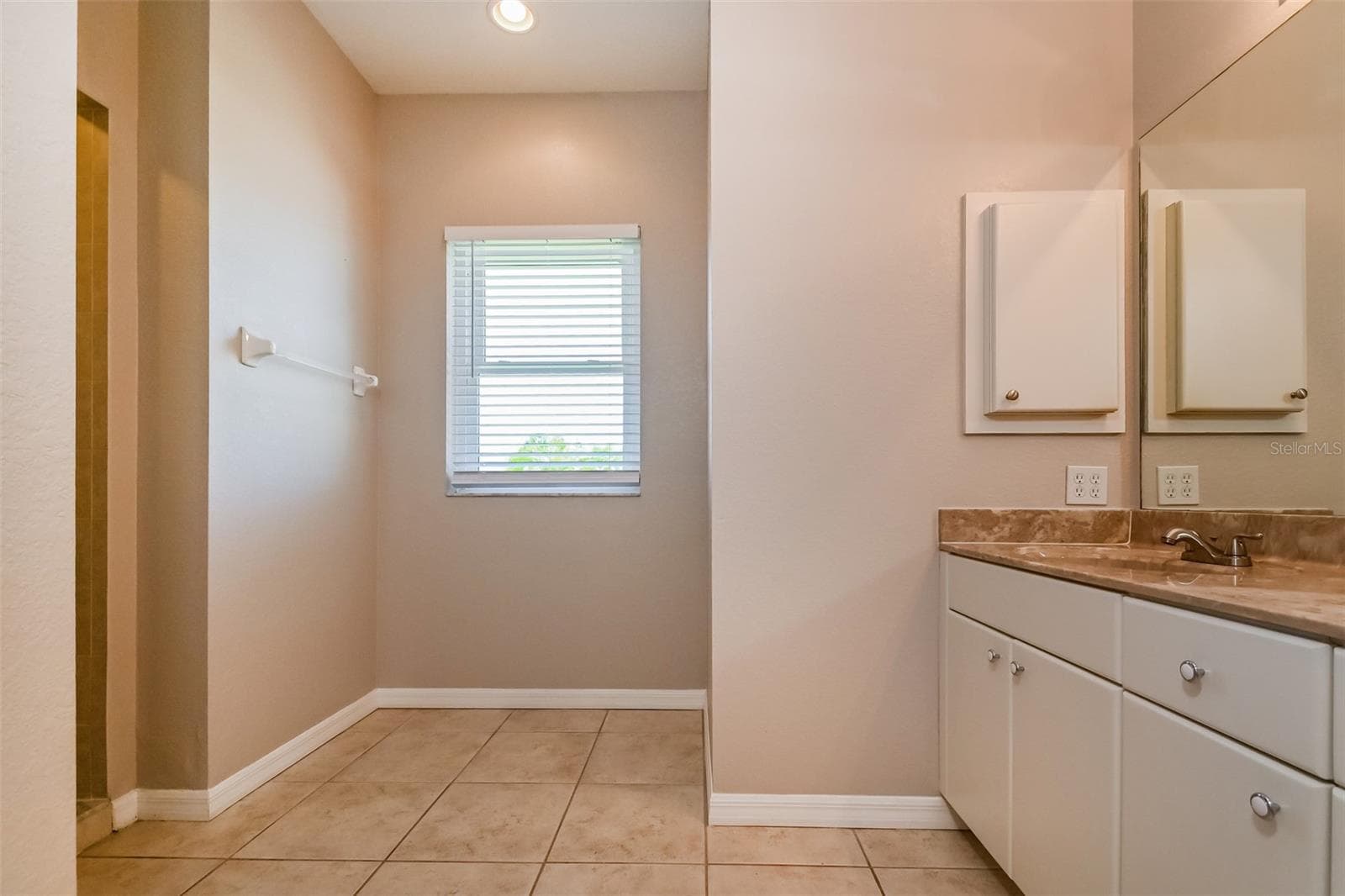 Single Family Residence at 4141 MERMELL CIR, NORTH PORT, photo 10 of 15