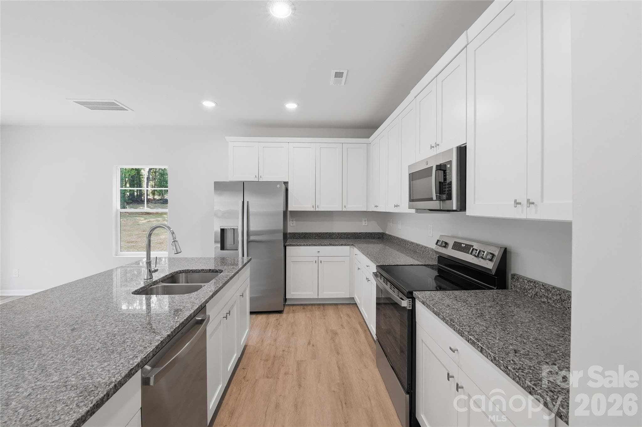 Single Family Residence at Lincolnton, photo 2 of 33