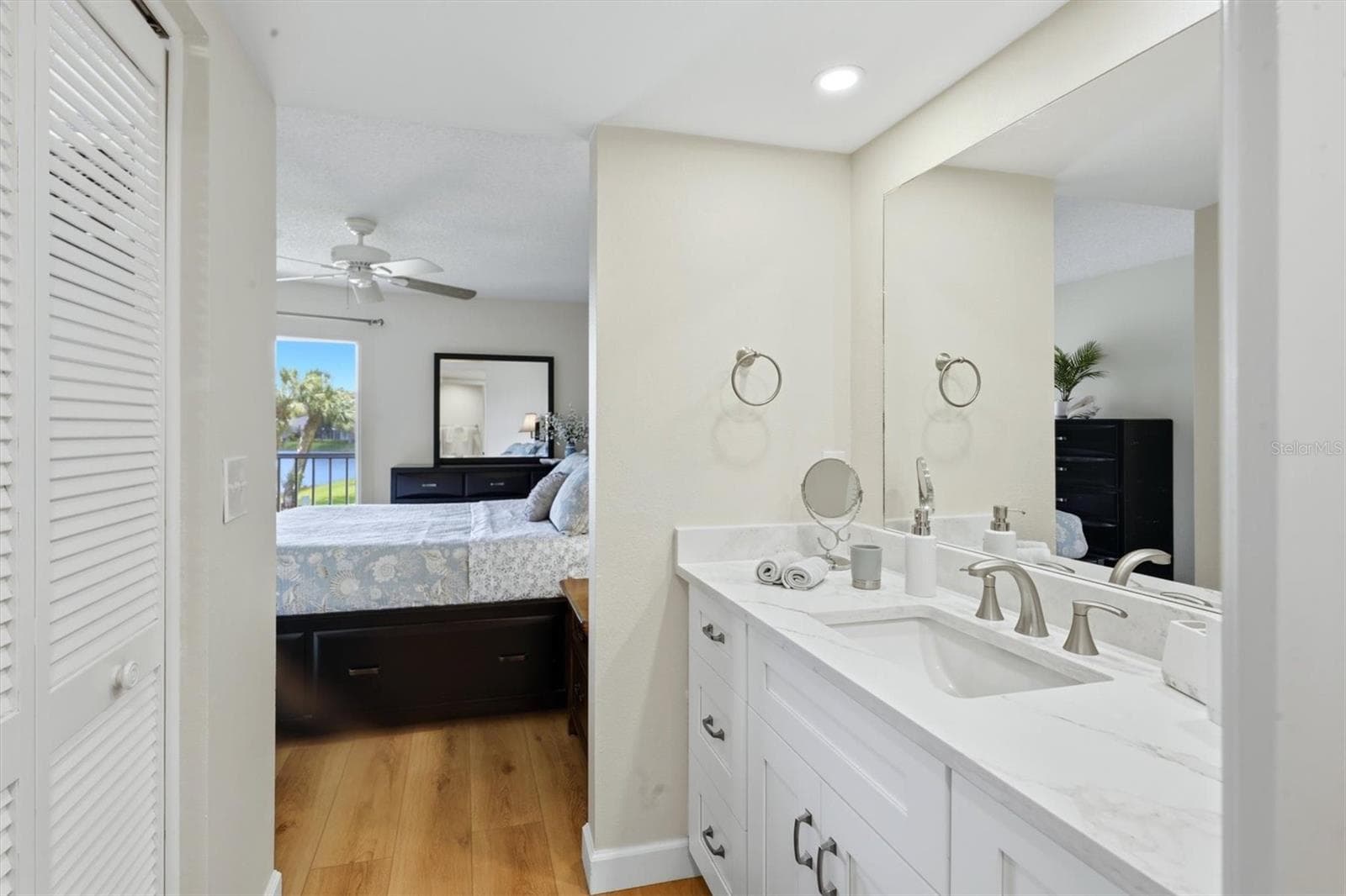 Primary vanity - 9320 CLUBSIDE CIR #2209, SARASOTA