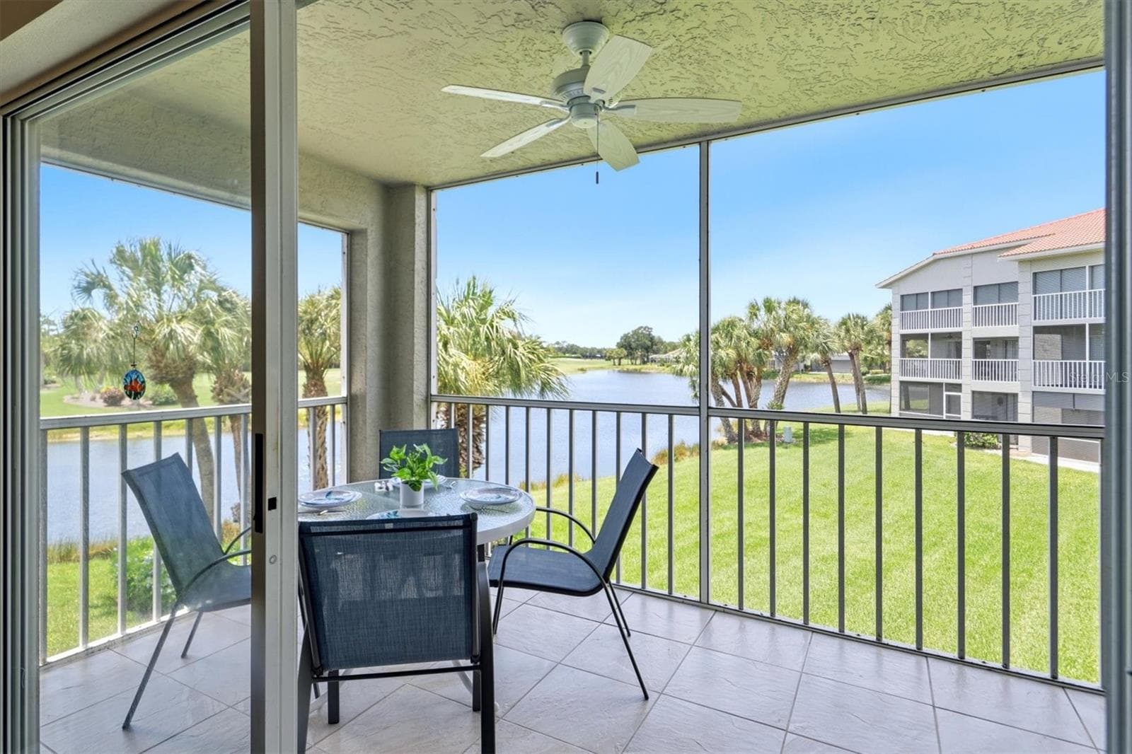 Lanai - 9320 CLUBSIDE CIR #2209, SARASOTA