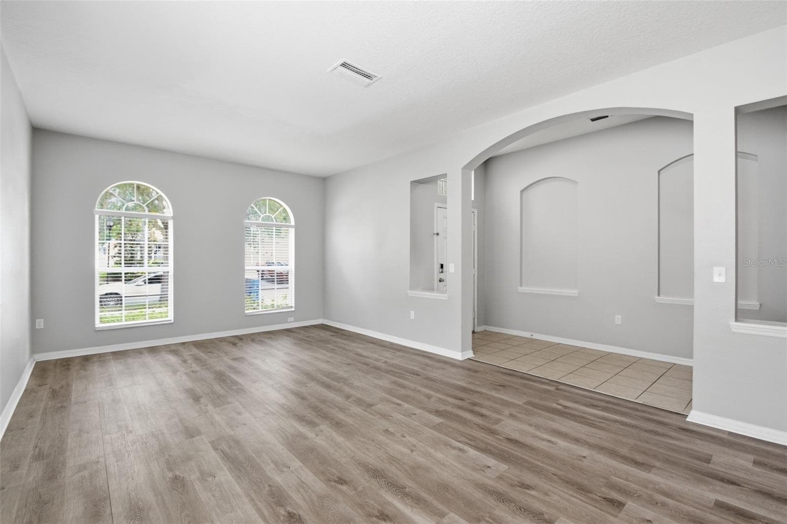 Single Family Residence at 427 FERN GULLEY DR, SEFFNER, photo 10 of 51