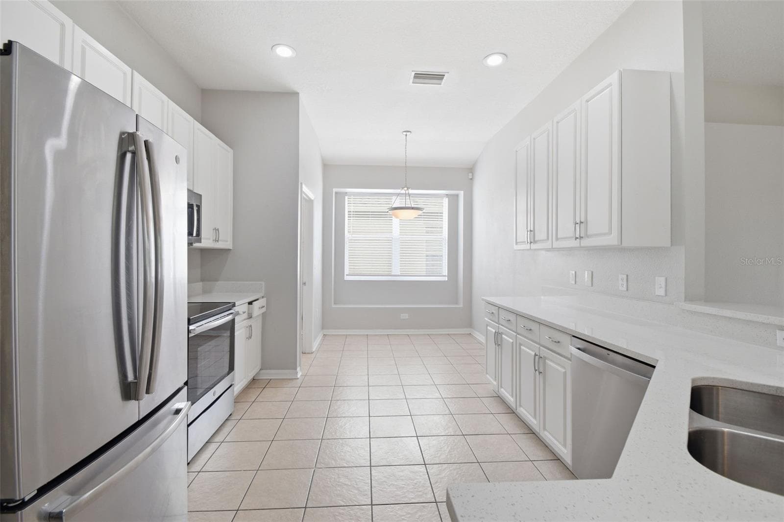 Single Family Residence at 427 FERN GULLEY DR, SEFFNER, photo 14 of 51