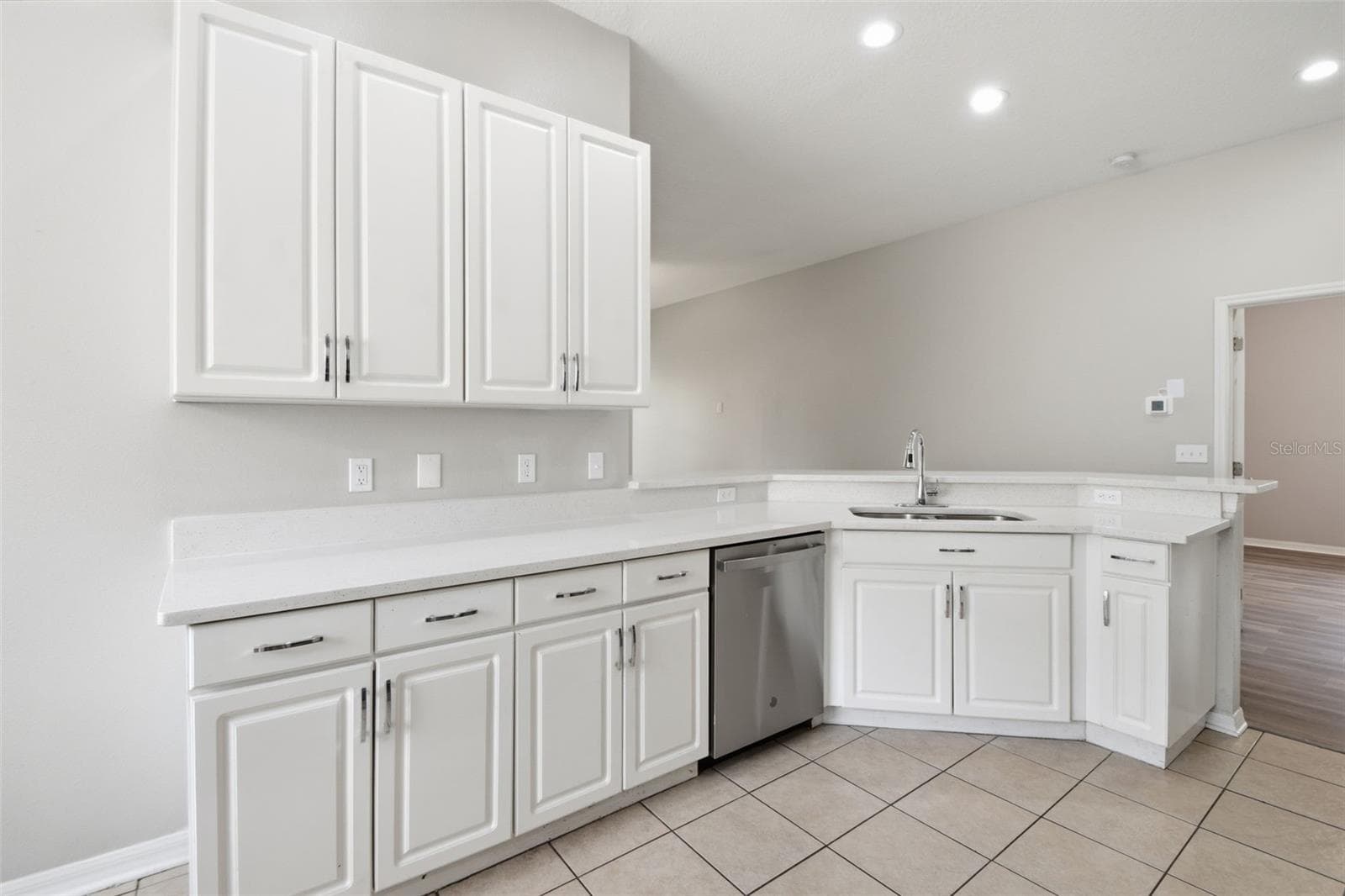 Single Family Residence at 427 FERN GULLEY DR, SEFFNER, photo 18 of 51