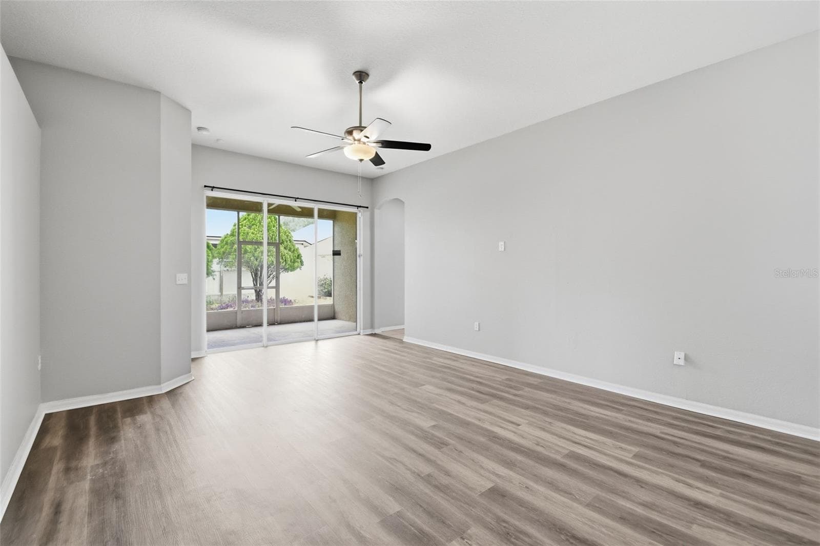 Single Family Residence at 427 FERN GULLEY DR, SEFFNER, photo 22 of 51