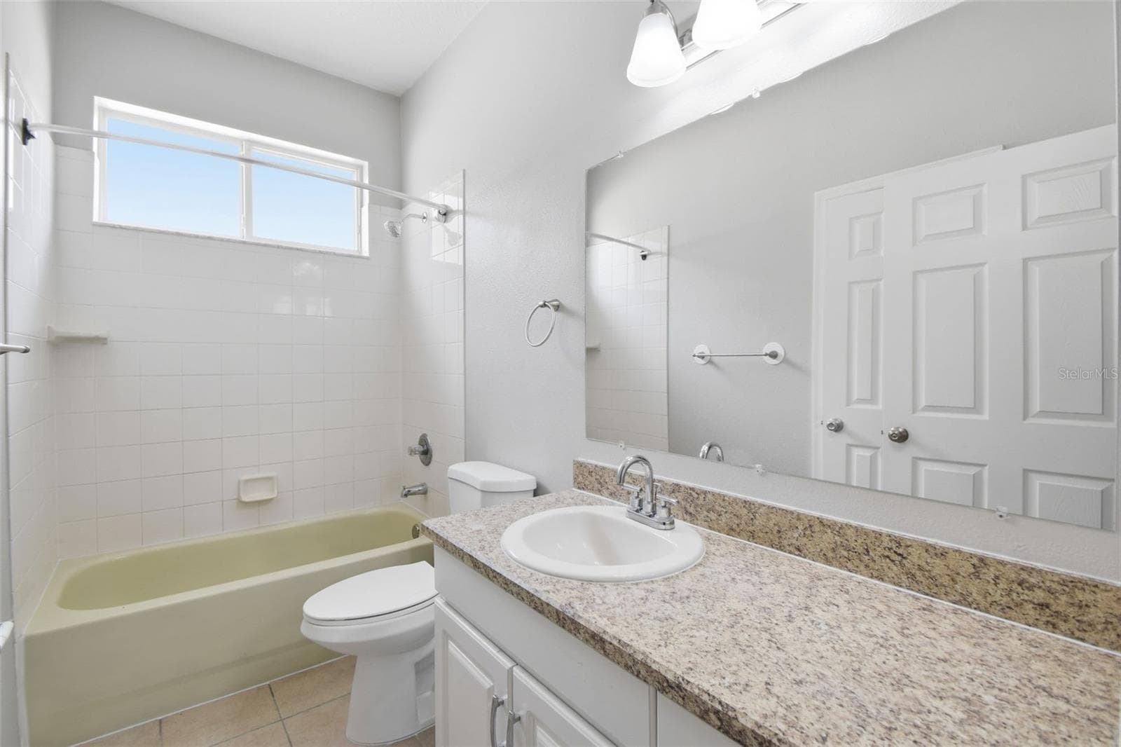 Single Family Residence at 427 FERN GULLEY DR, SEFFNER, photo 43 of 51
