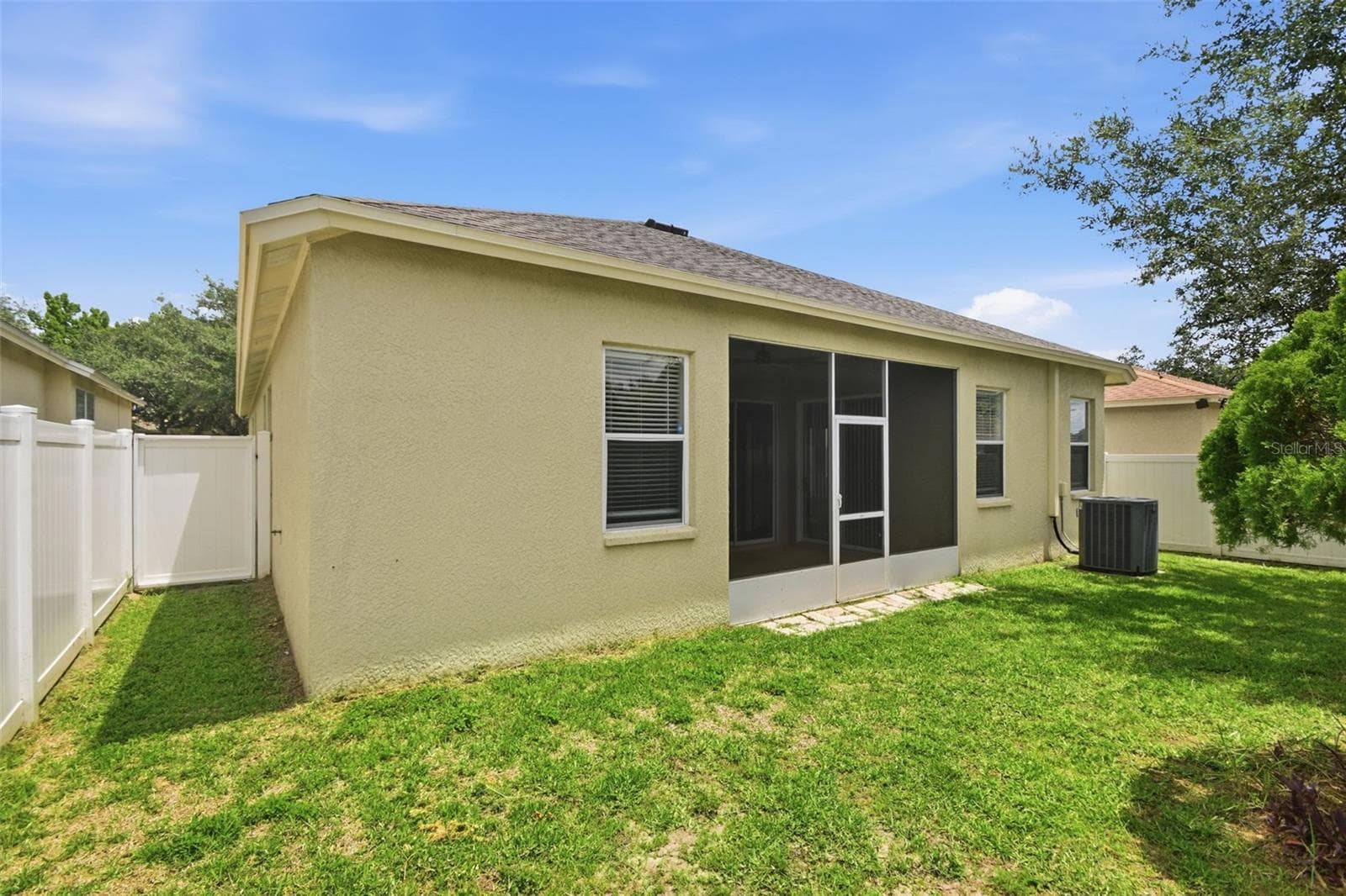Single Family Residence at 427 FERN GULLEY DR, SEFFNER, photo 49 of 51