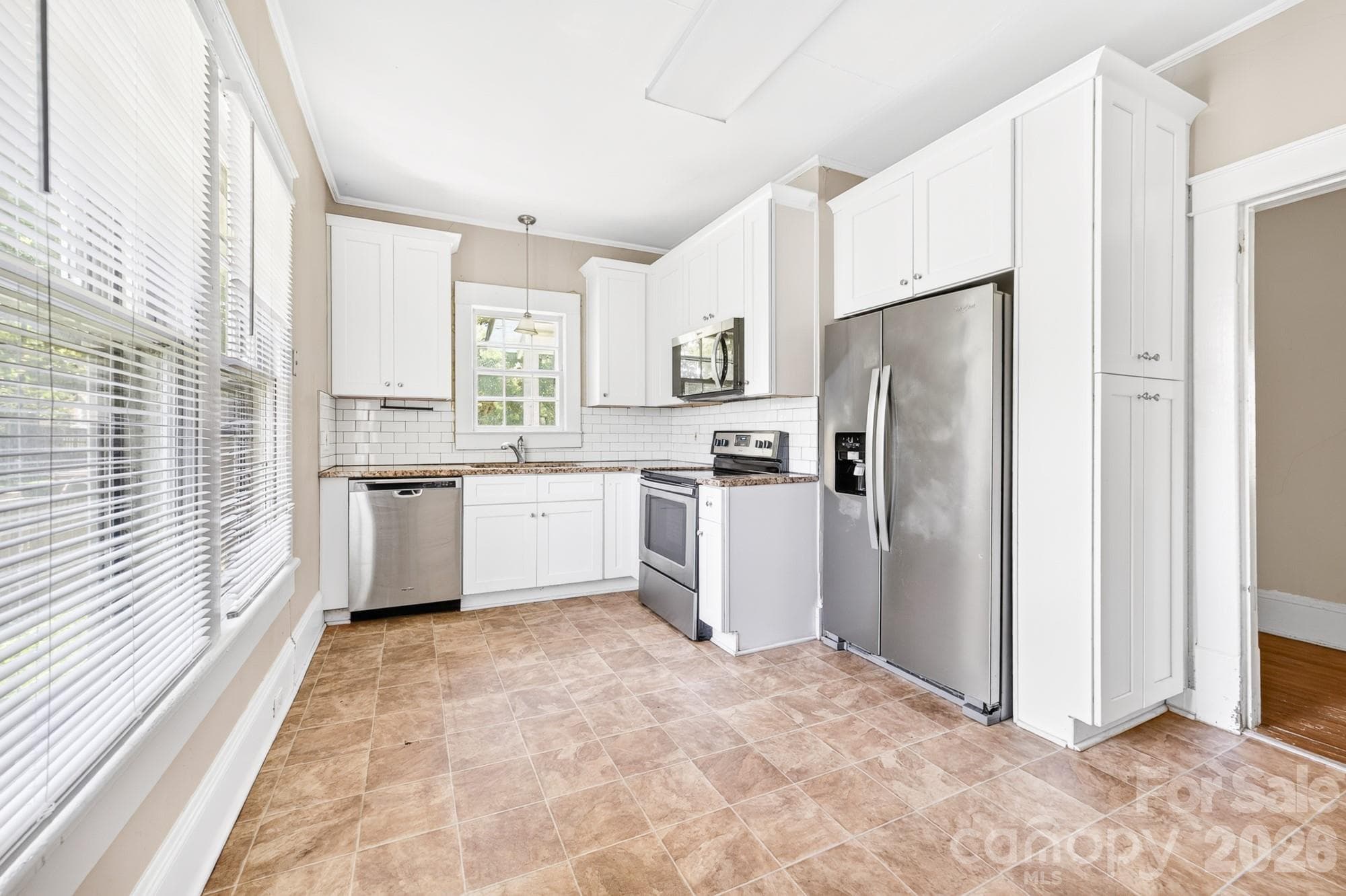 Single Family Residence at 11 Cedar Street, Belmont, photo 15 of 37