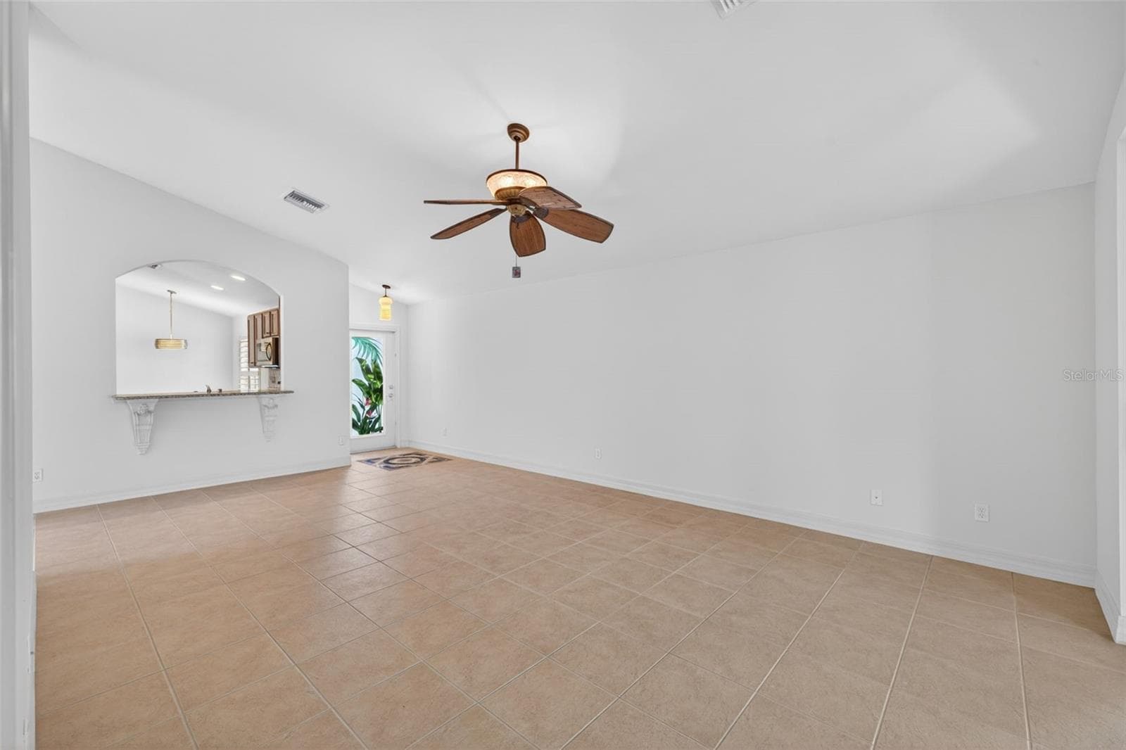 Living Room - 1574 WINDAMERE LN, NAPLES
