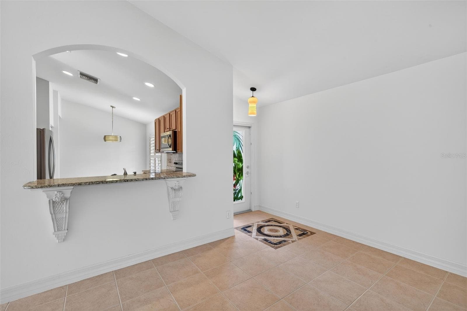 Breakfast Bar - 1574 WINDAMERE LN, NAPLES