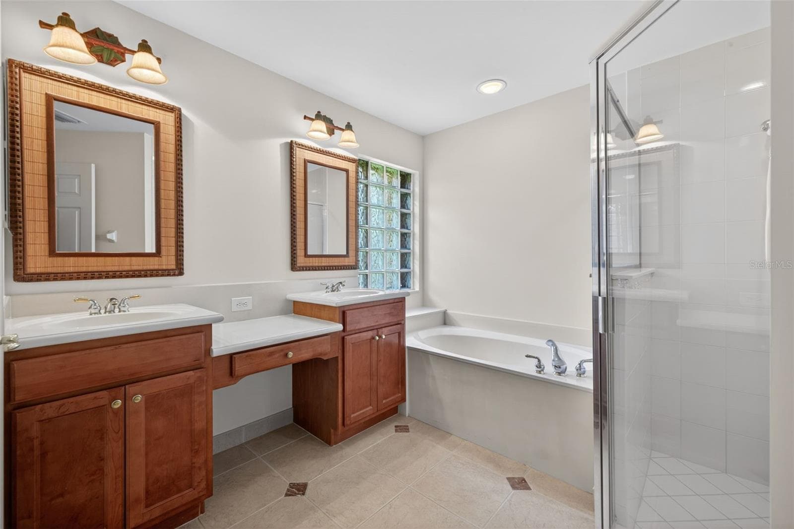 Master Bath - 1574 WINDAMERE LN, NAPLES
