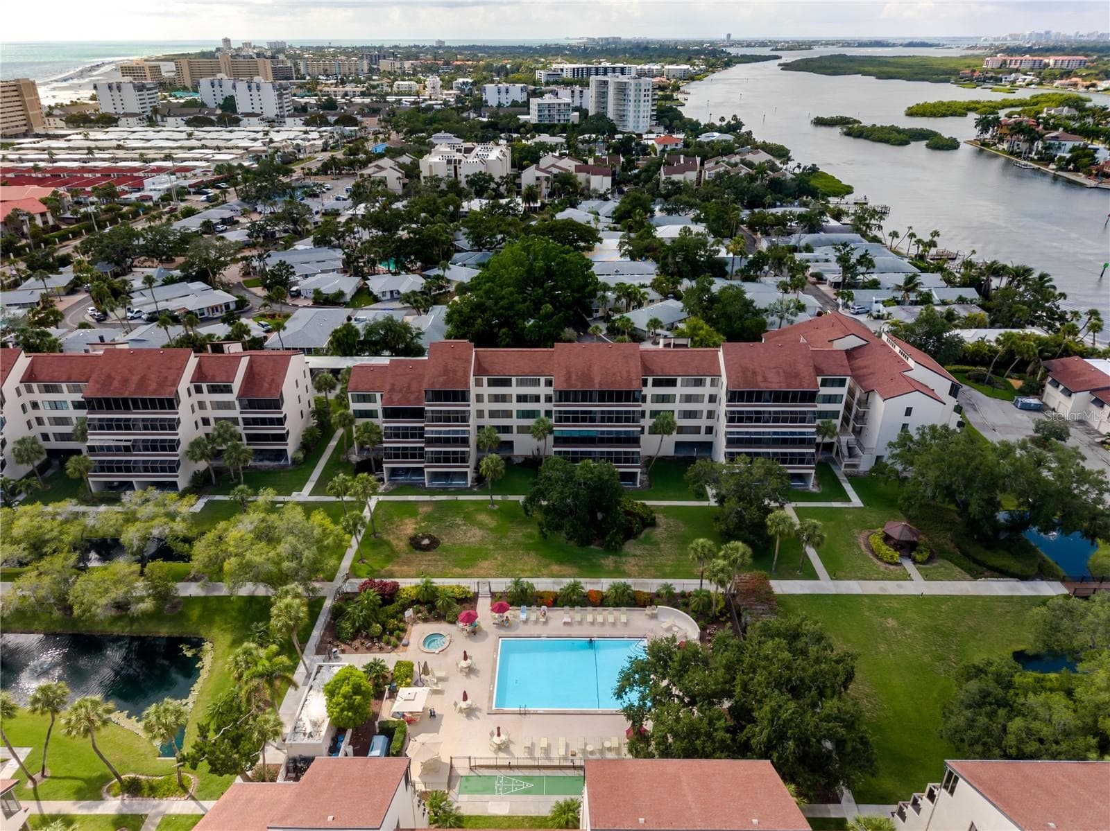 Condominium at 6267 MIDNIGHT PASS RD #306, SARASOTA, photo 4 of 86