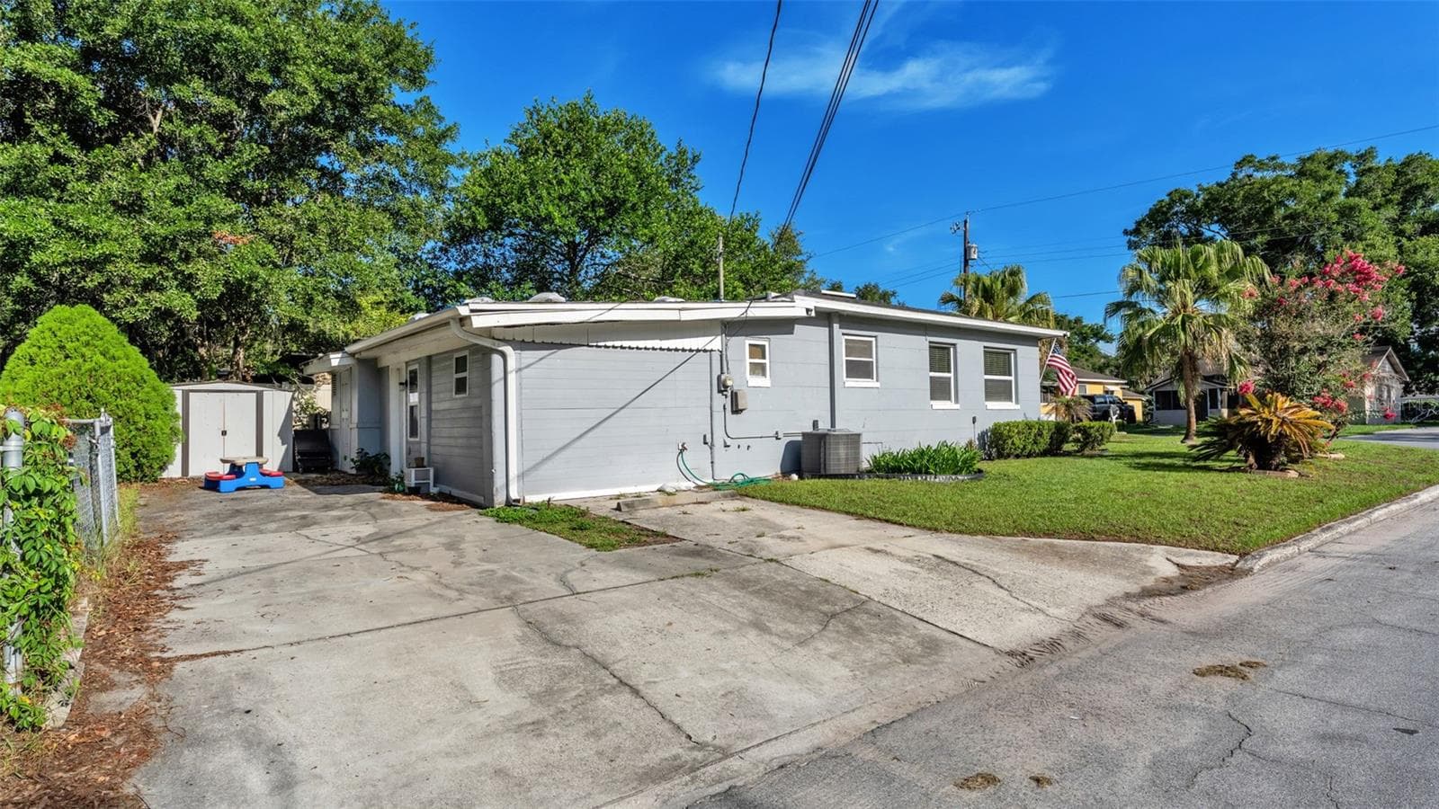 Single Family Residence at 861 E LOWELL ST, LAKELAND, photo 31 of 51
