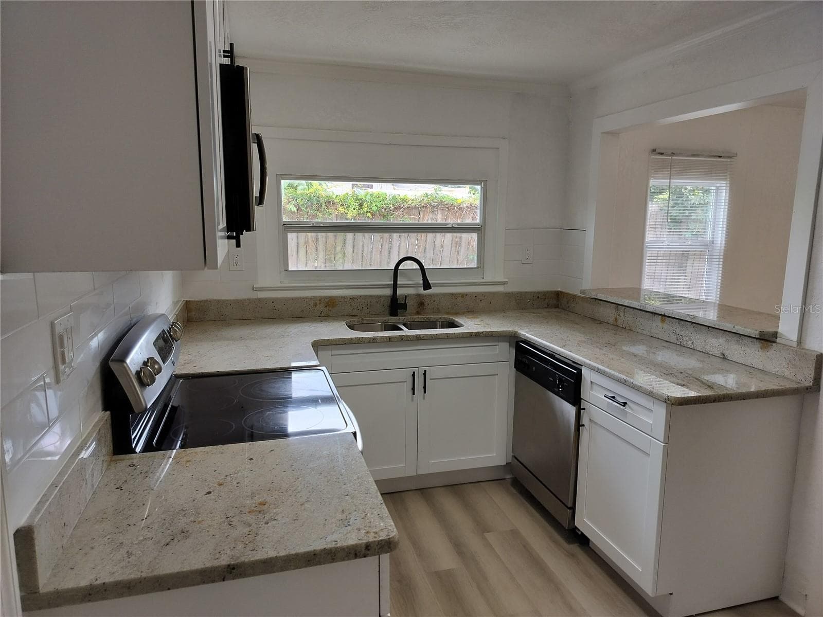 Kitchen - 2135 ELIZABETH ST, LAKELAND