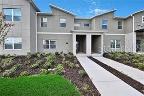 392 OCEAN COURSE AVE