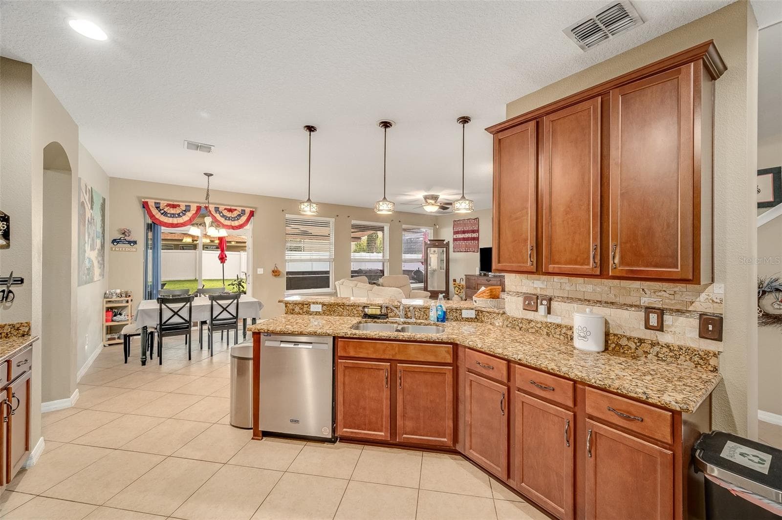 Single Family Residence at 2711 CYPRESS TREE TRL, ST CLOUD, photo 19 of 92