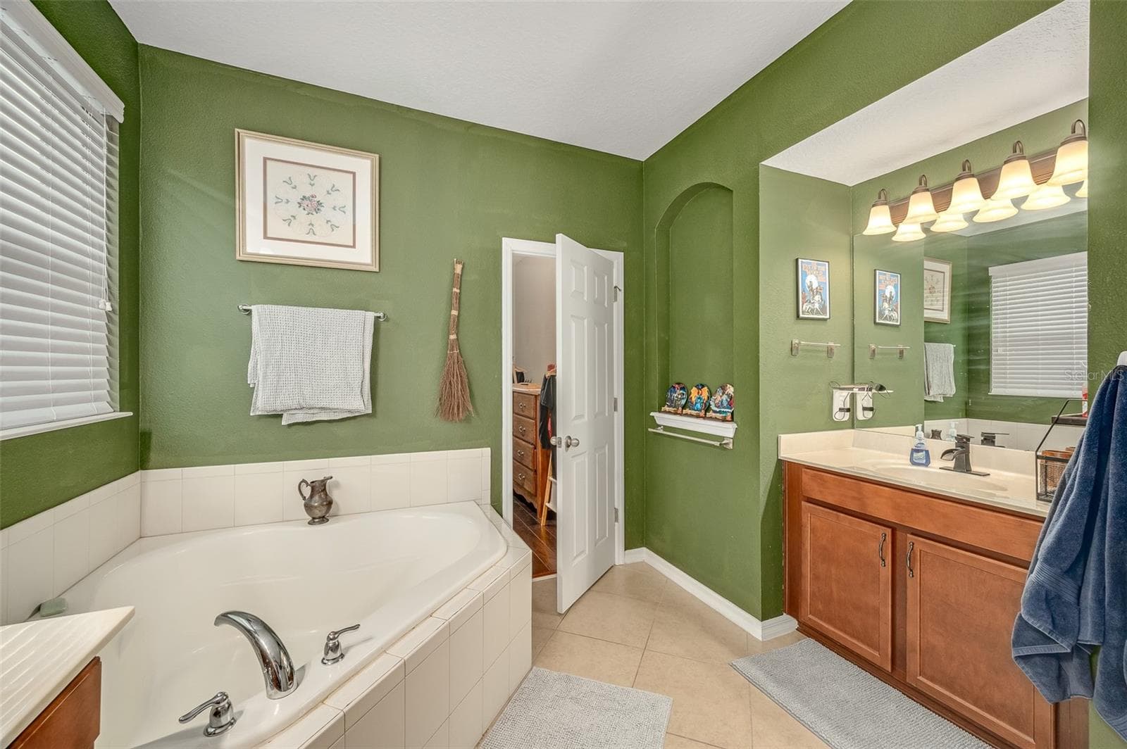 Single Family Residence at 2711 CYPRESS TREE TRL, ST CLOUD, photo 39 of 92