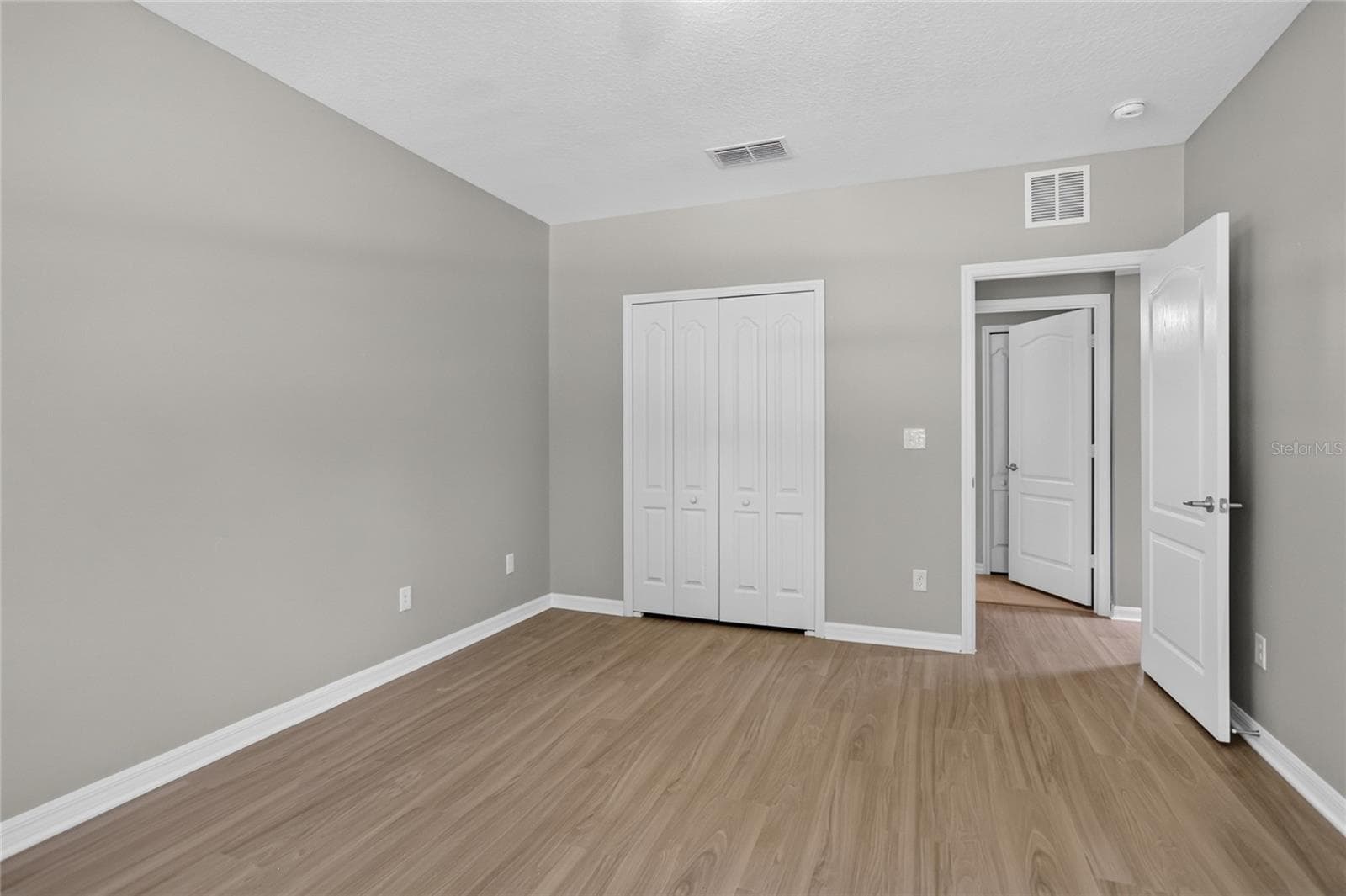 Single Family Residence at 4834 INDEPENDENCE TRL, LEESBURG, photo 20 of 34