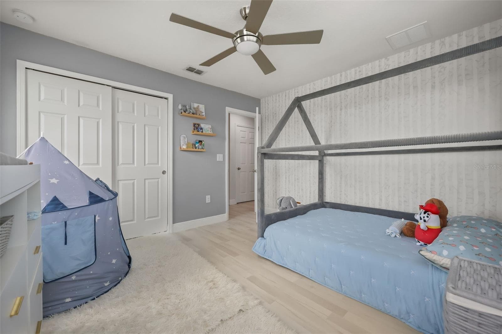 Single Family Residence at 2518 EMPRESS DR, KISSIMMEE, photo 12 of 41