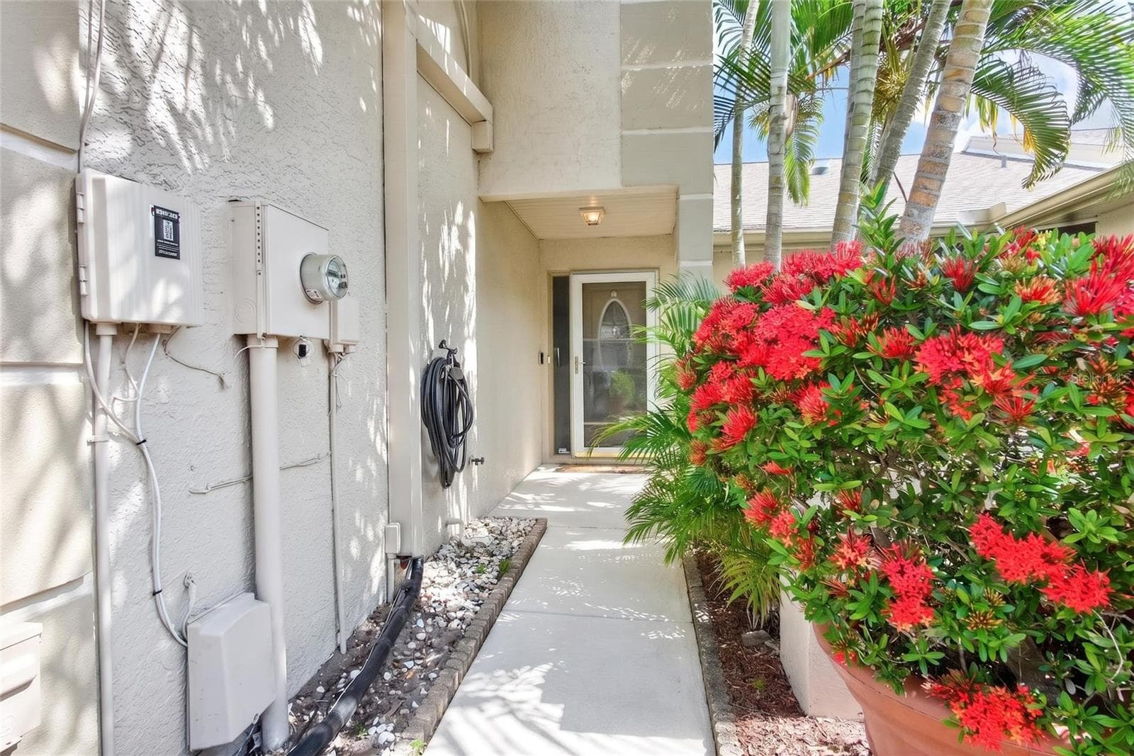 Townhouse at 2524 W BROOK LN, CLEARWATER, photo 3 of 51
